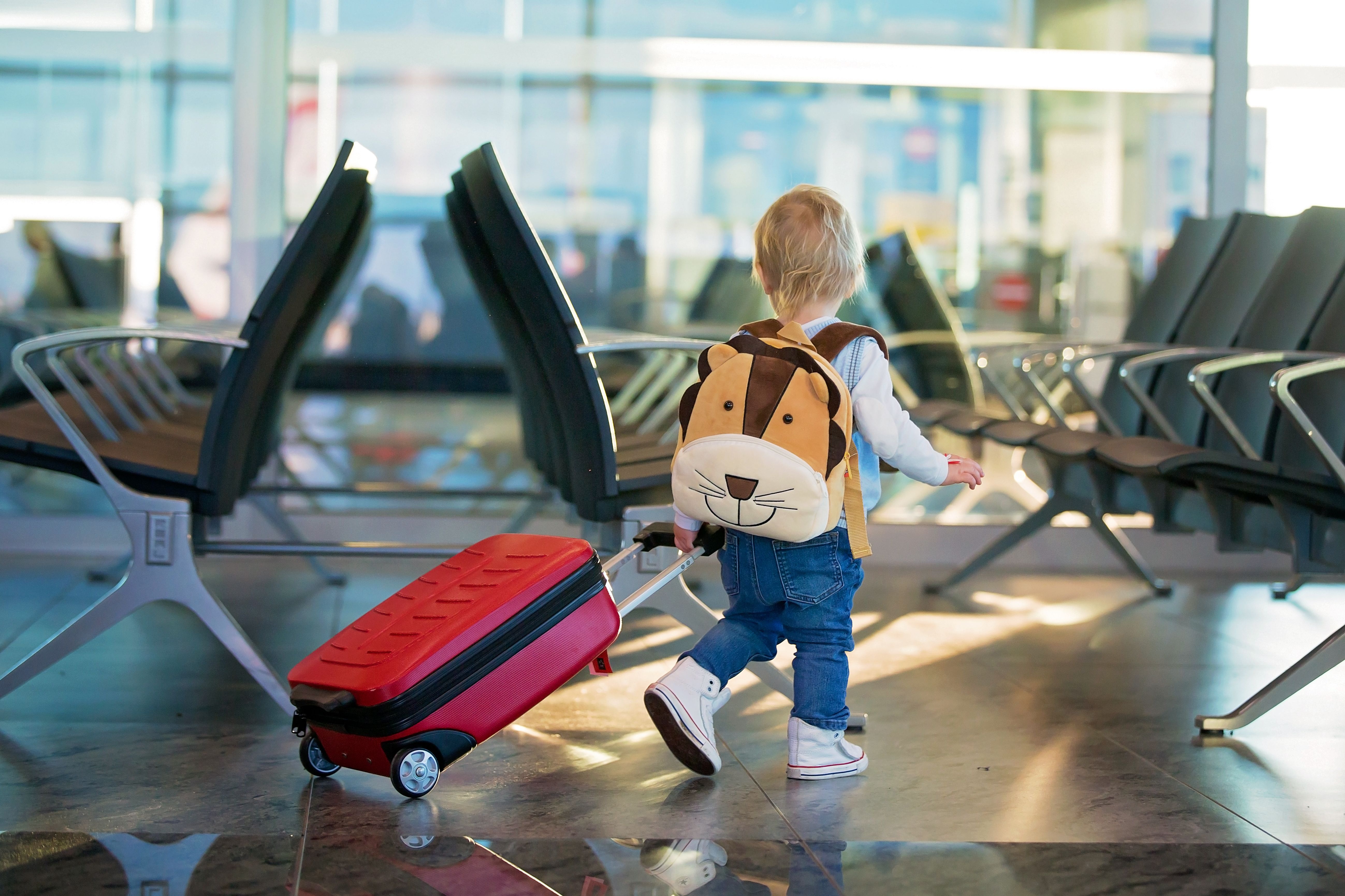 kids with luggage