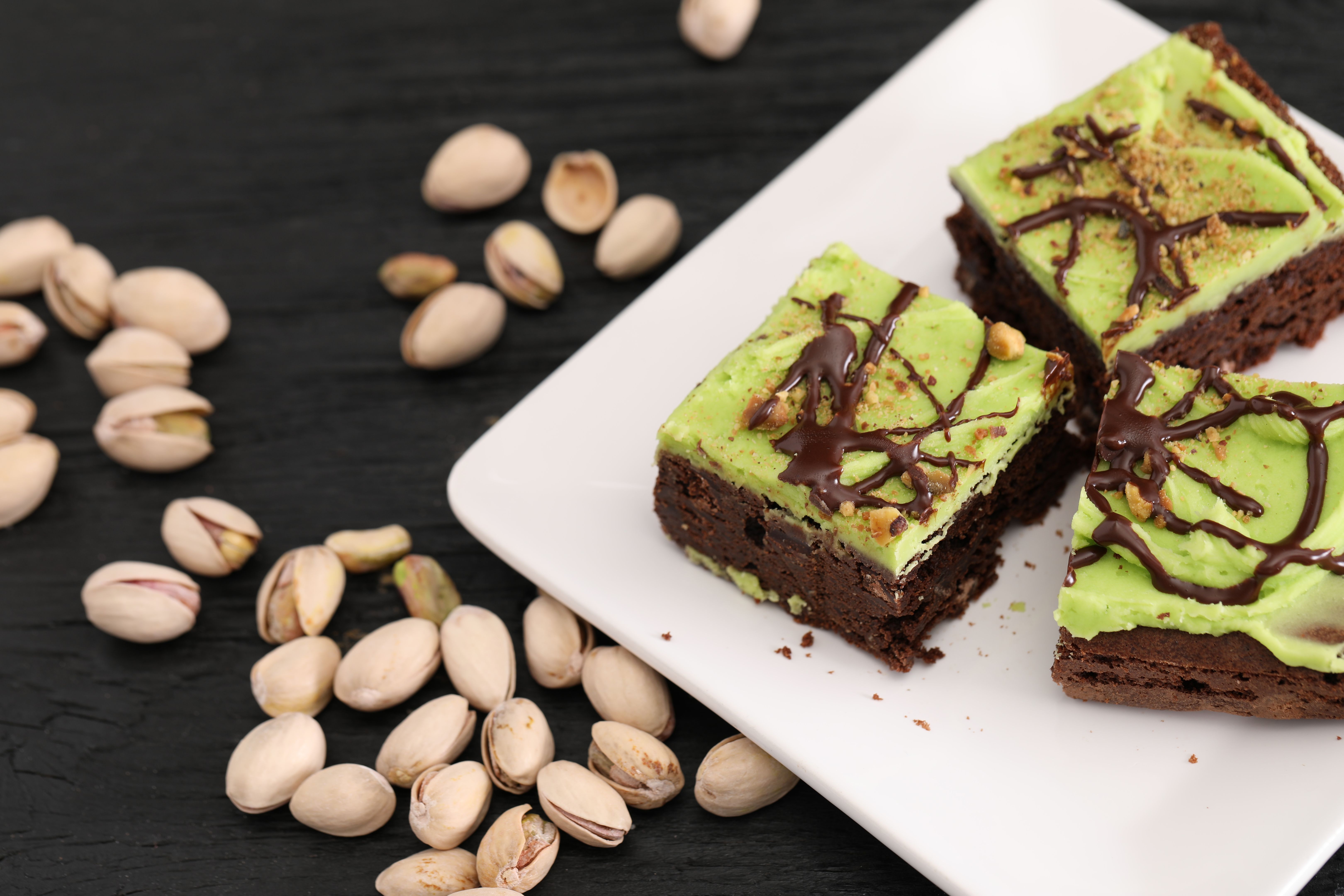 pistachio brownies