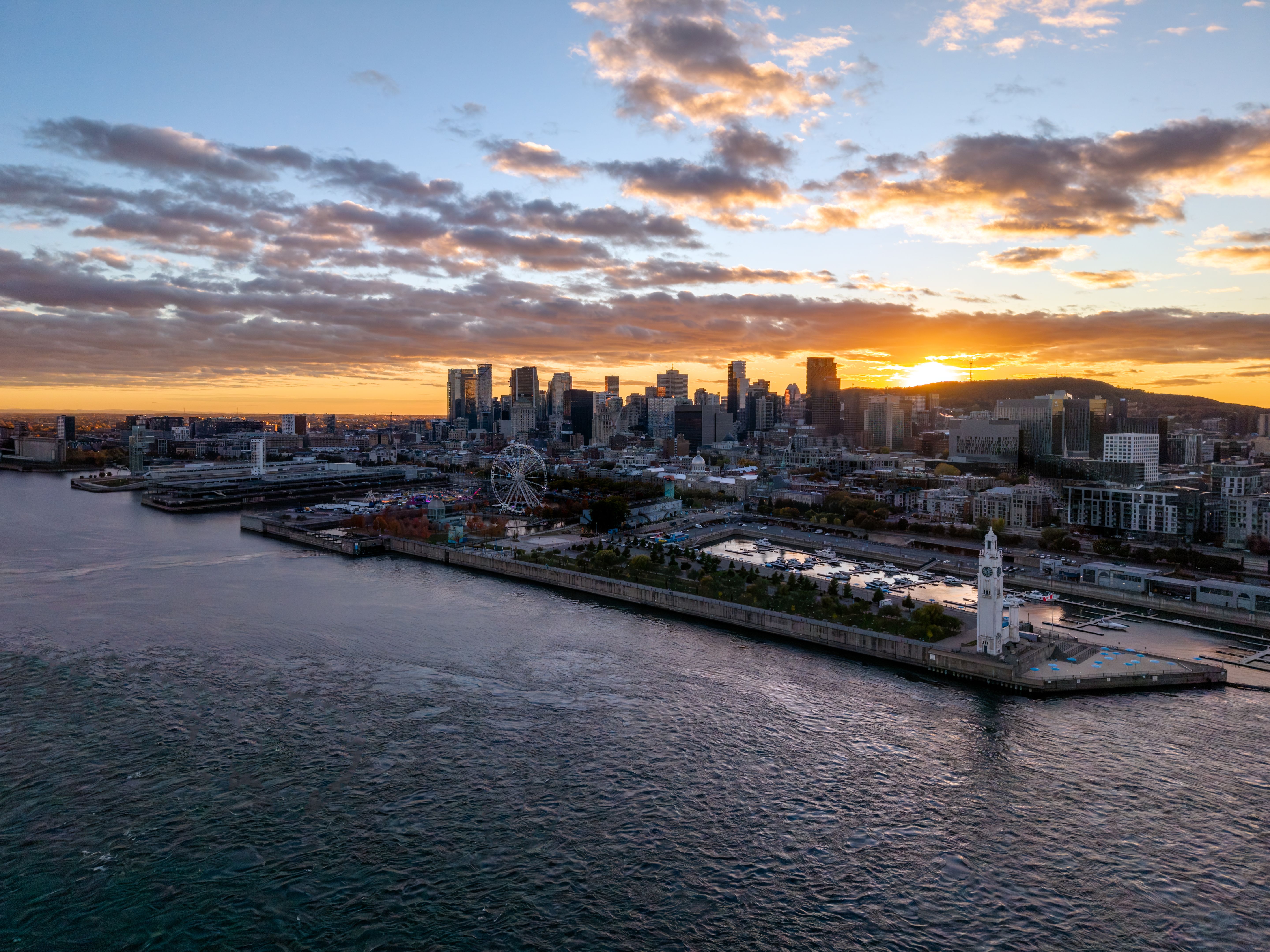 montreal skyline