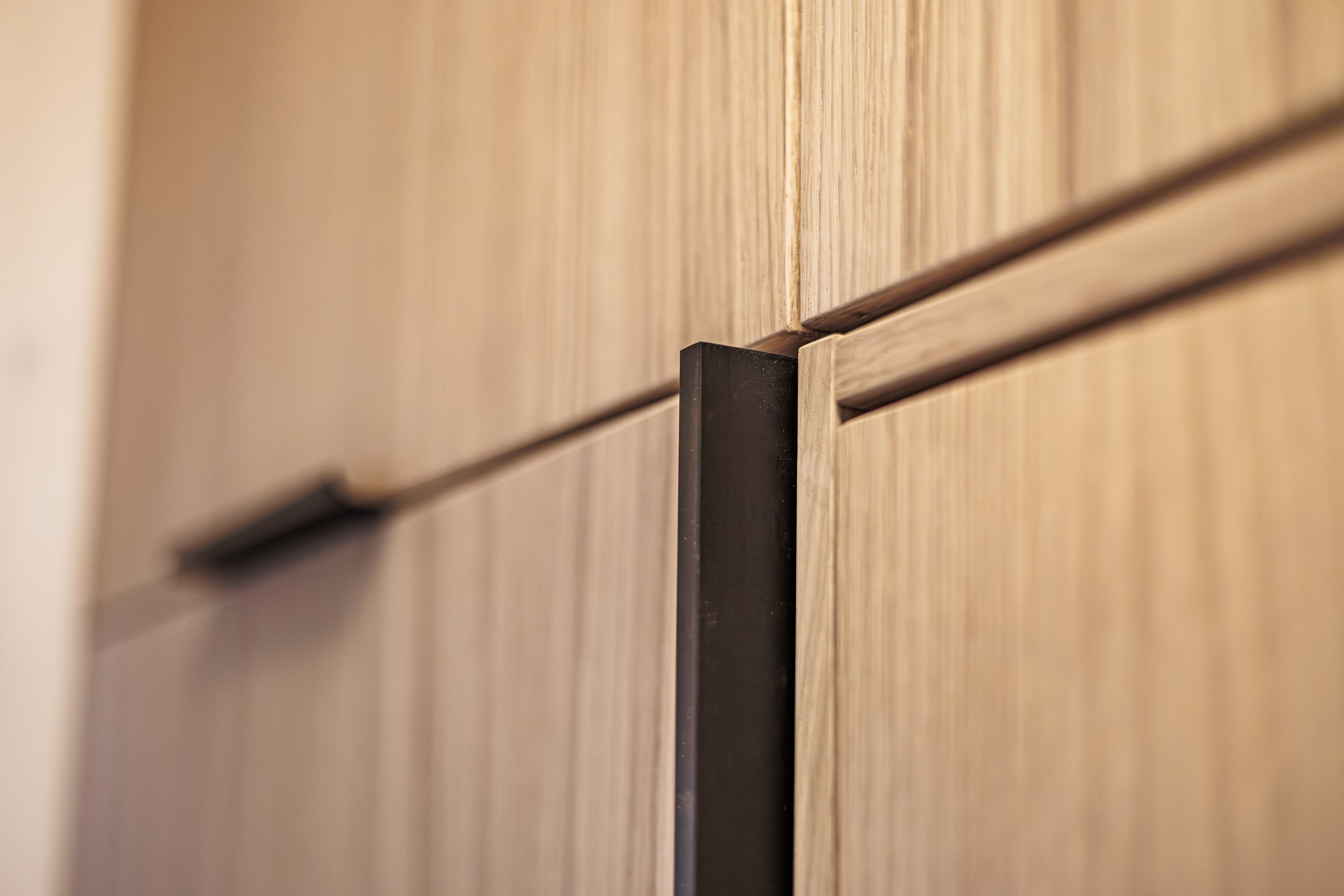 minimalist cabinet handle