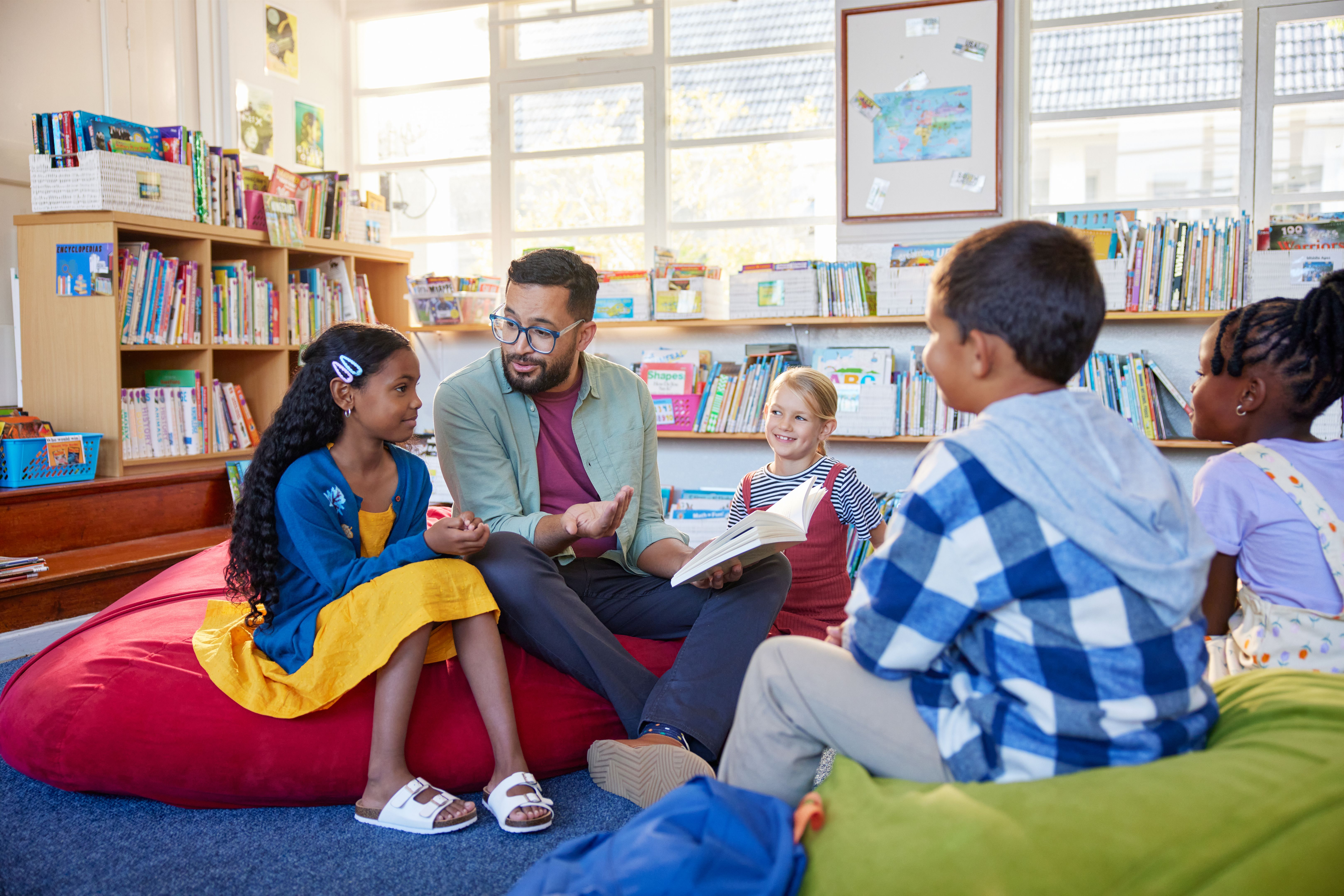 children reading