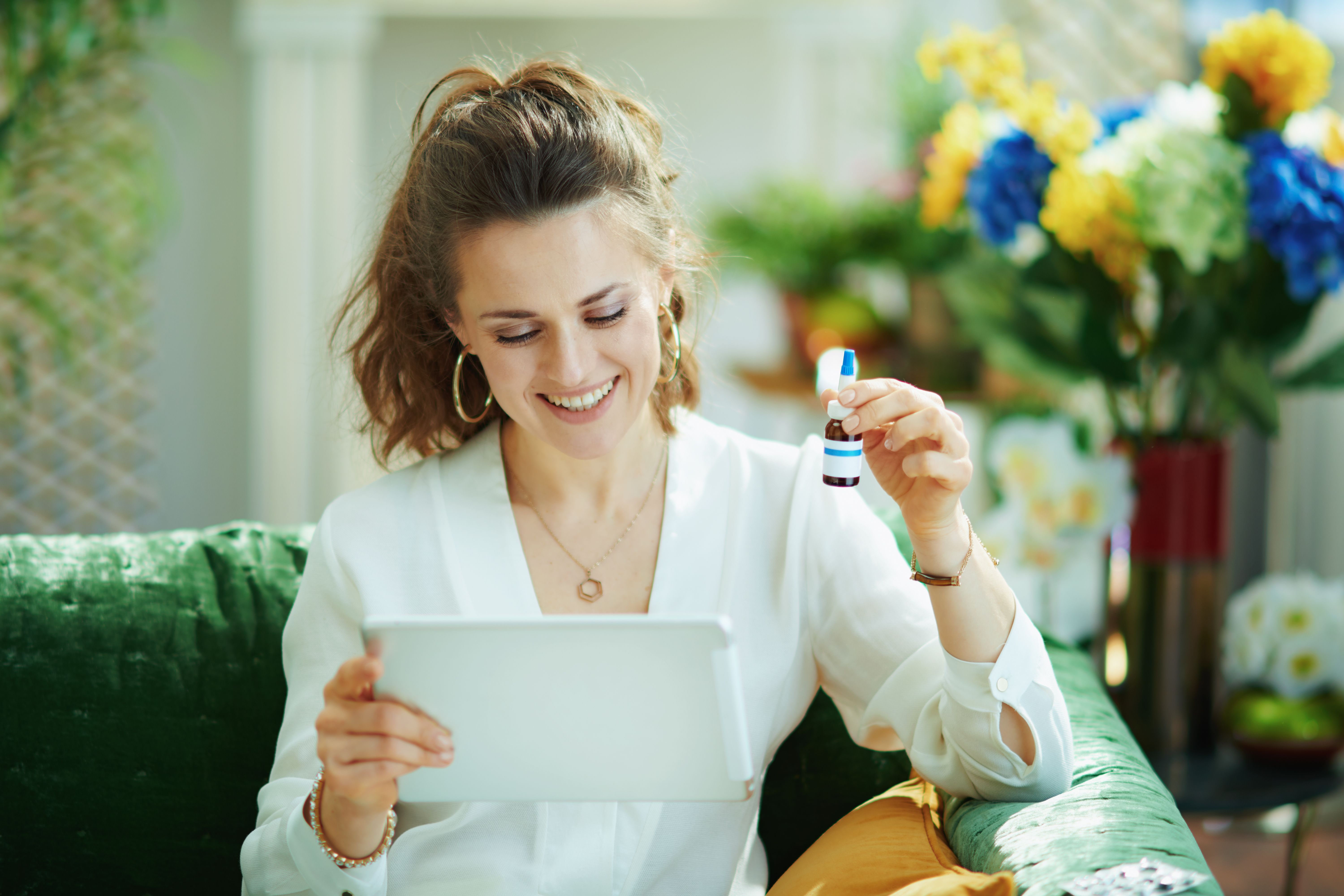 happy customer using essential oils