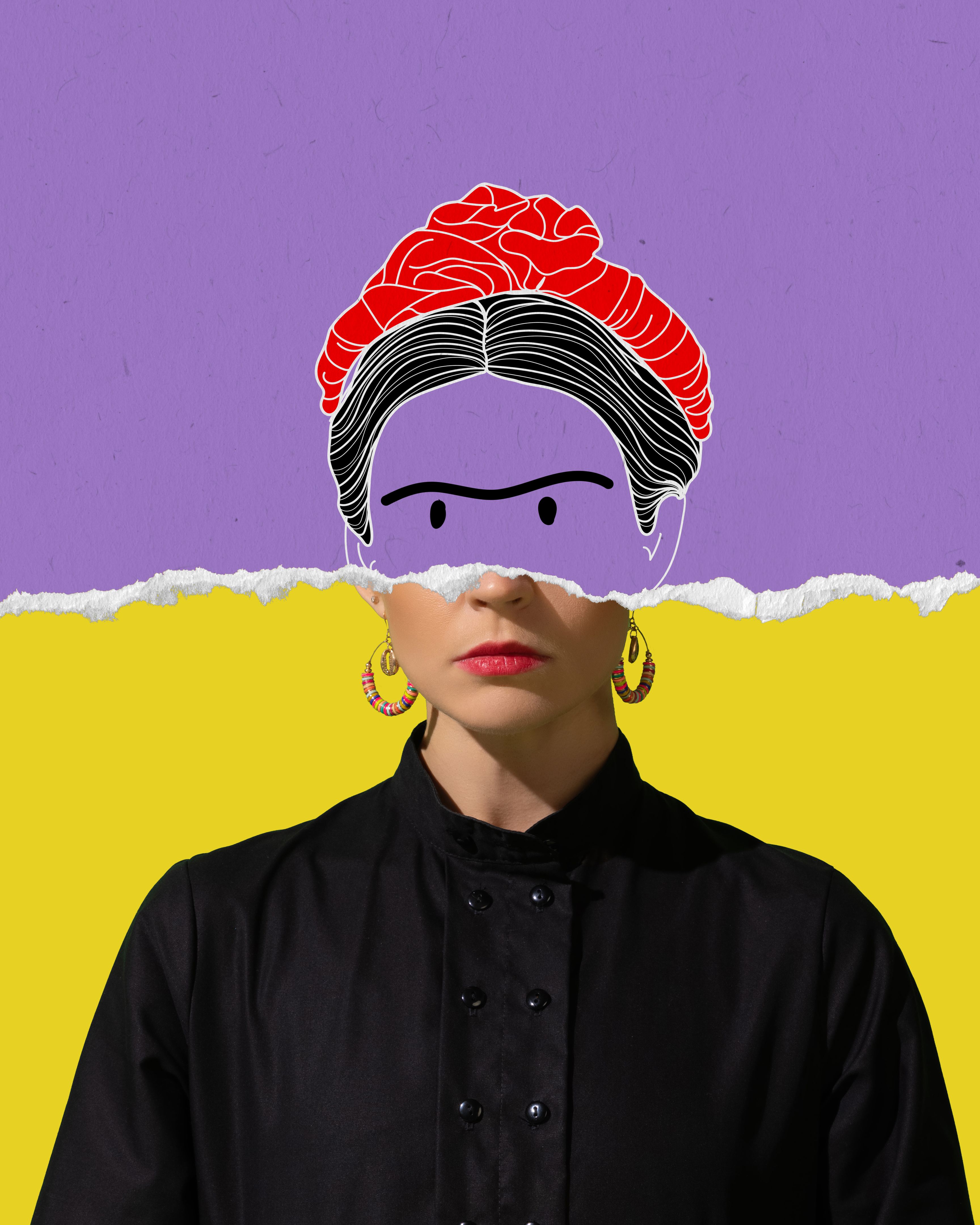 Collage d’art contemporain avec griffonnages. Jeune femme à l’image d’une artiste célèbre Frida Kahlo avec des dessins à demi-face Collage d’art contemporain avec griffonnages. Jeune femme à l’image d’une artiste célèbre Frida Kahlo avec des dessins à demi-face