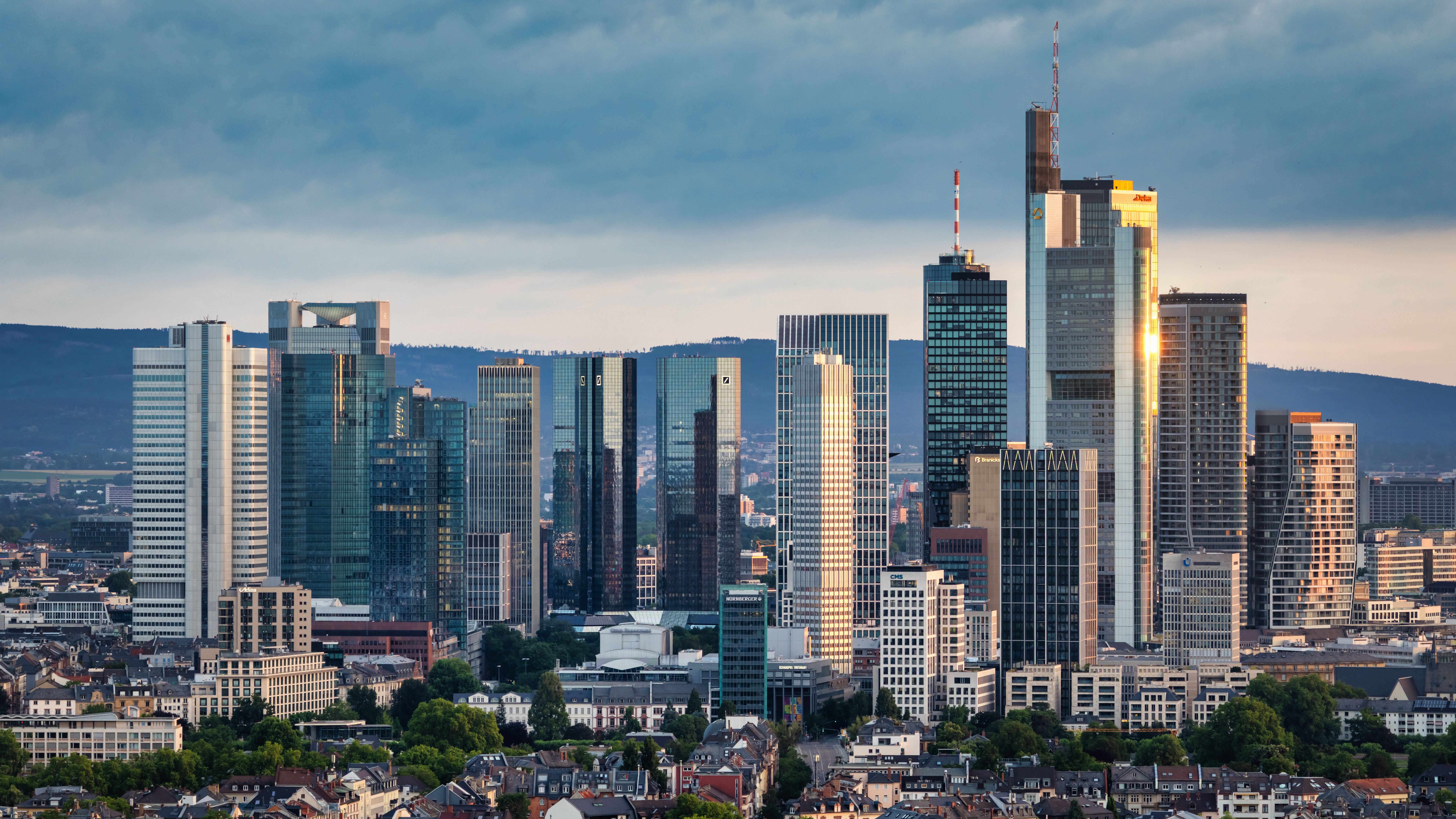 frankfurt skyline