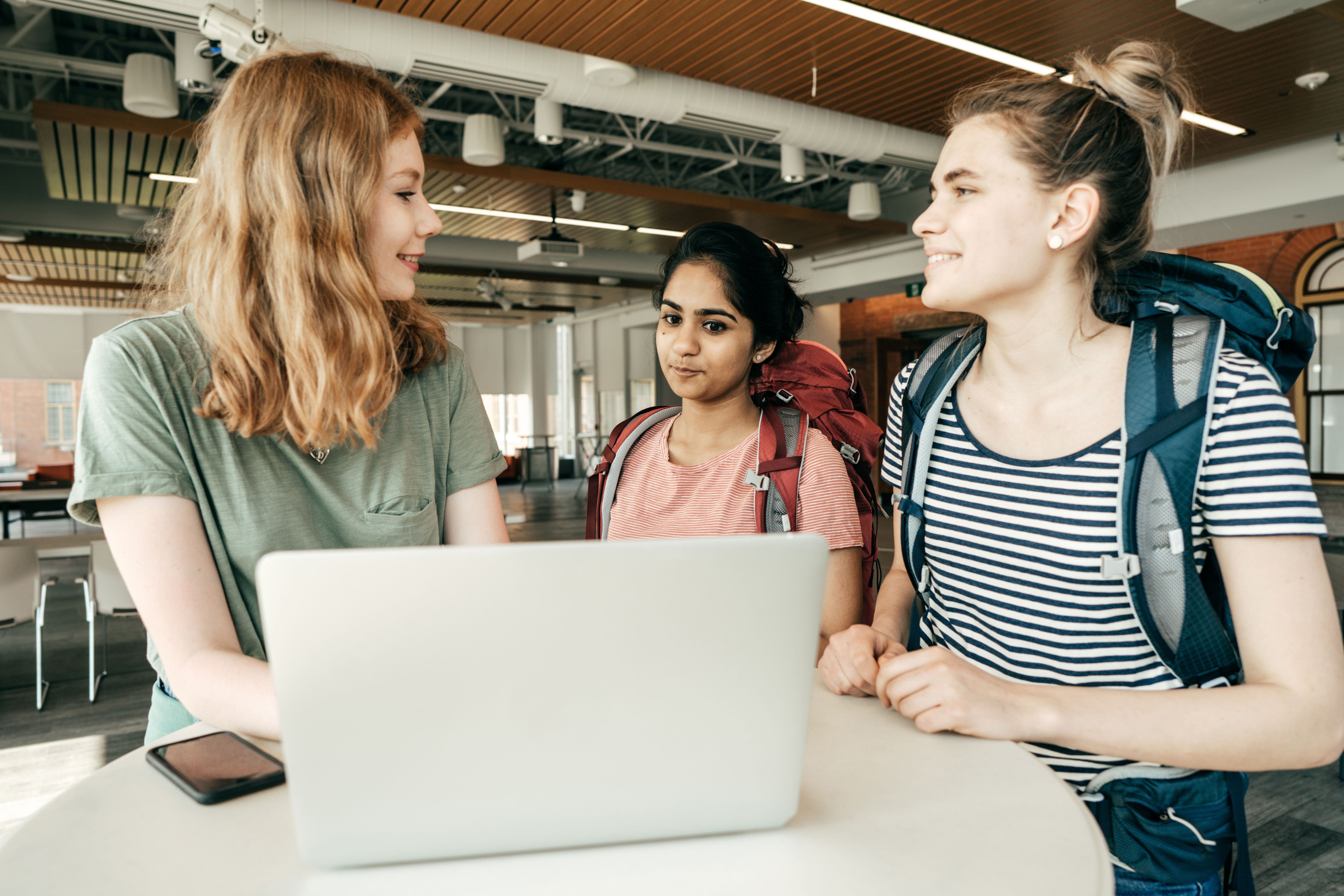 international students classroom