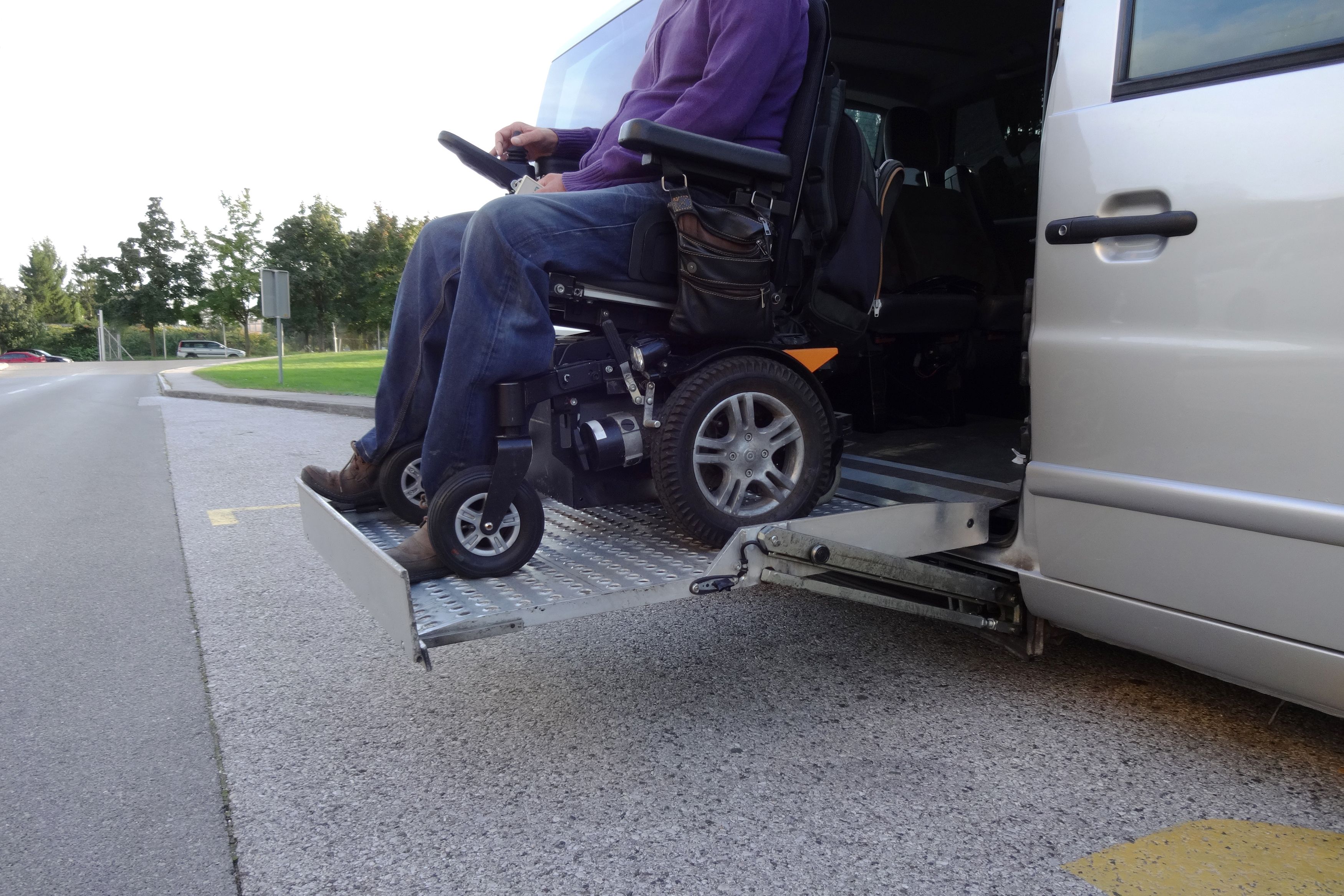 wheelchair taxi