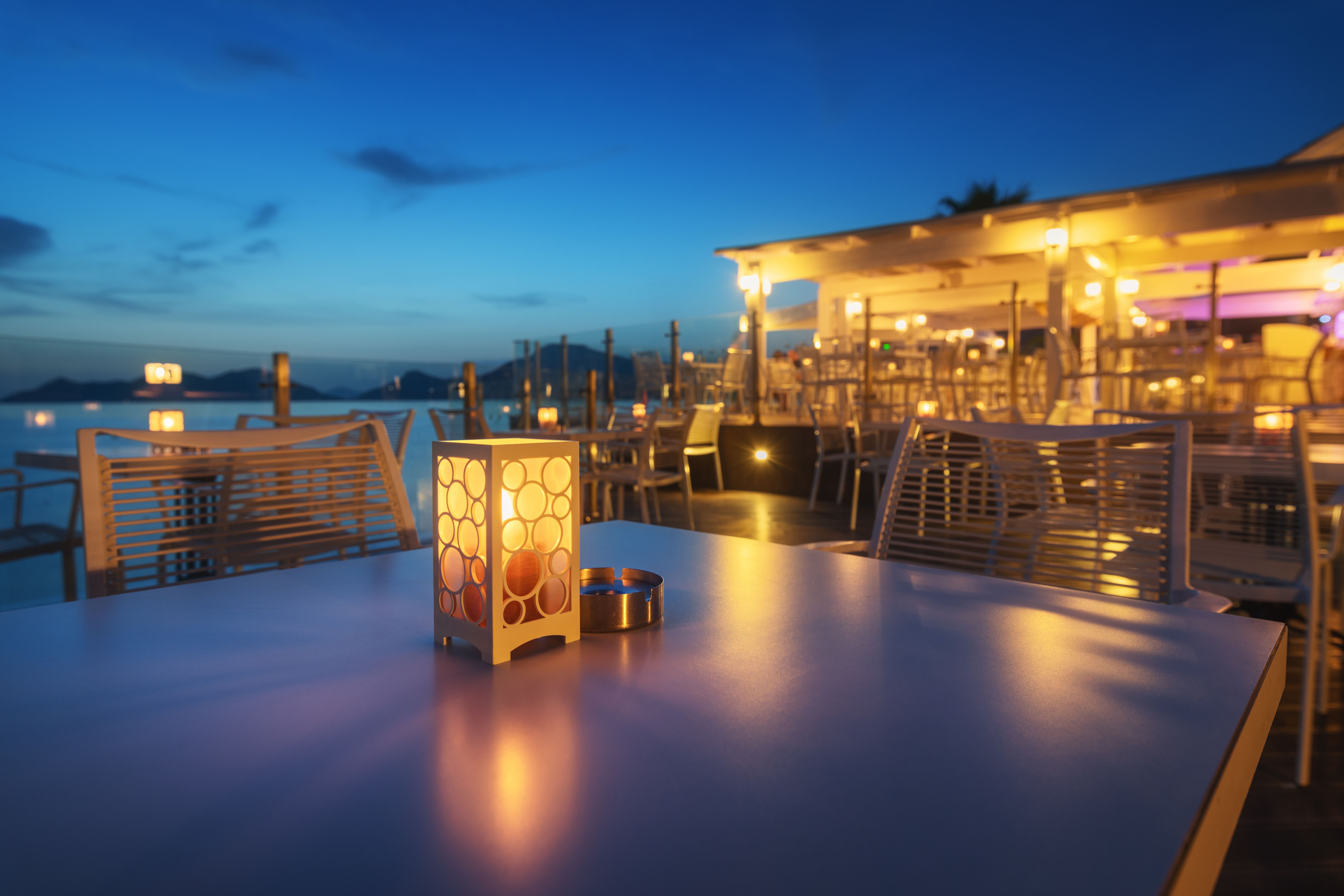 led candle restaurant