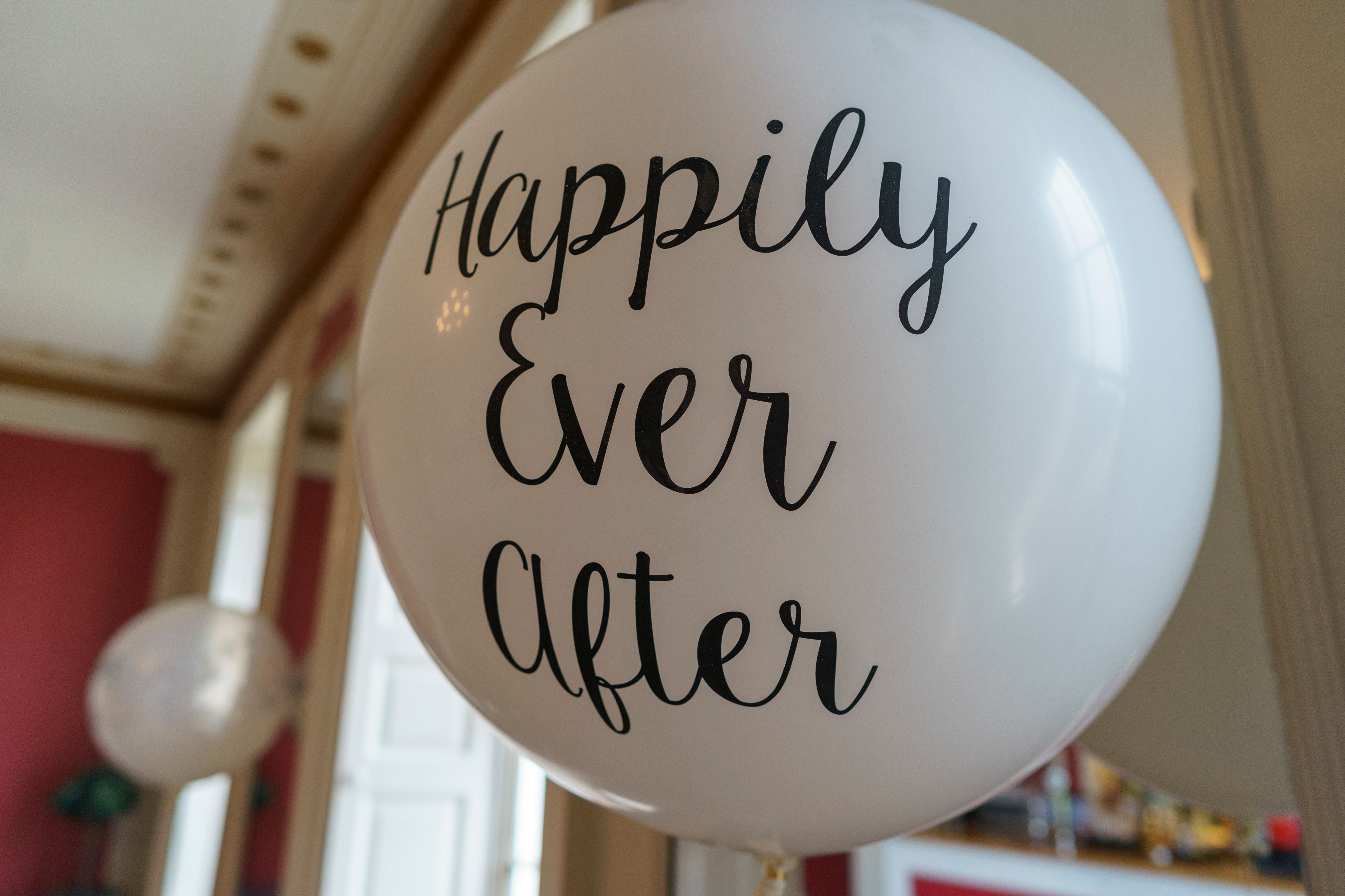 custom balloons wedding