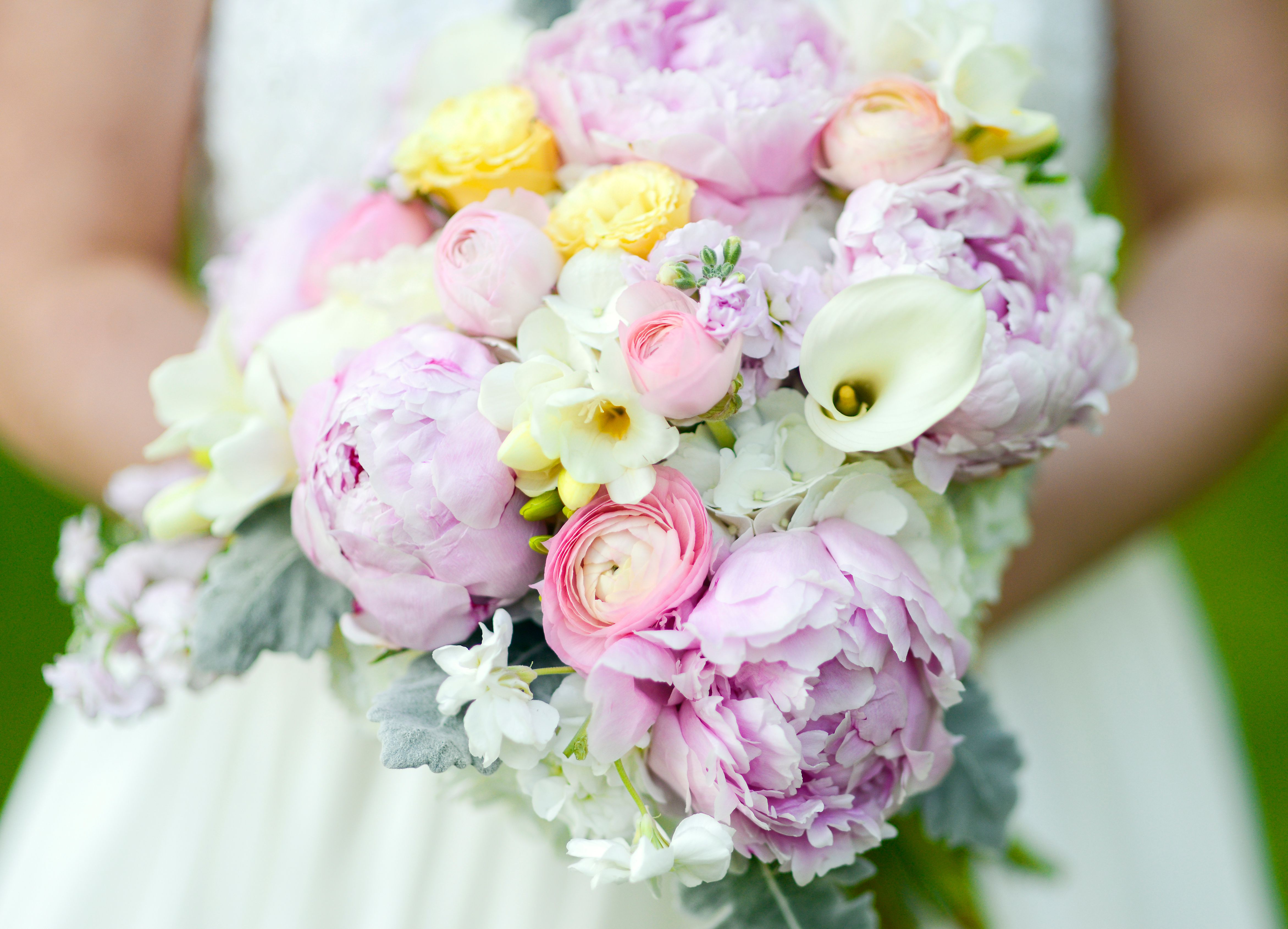 spring flowers wedding