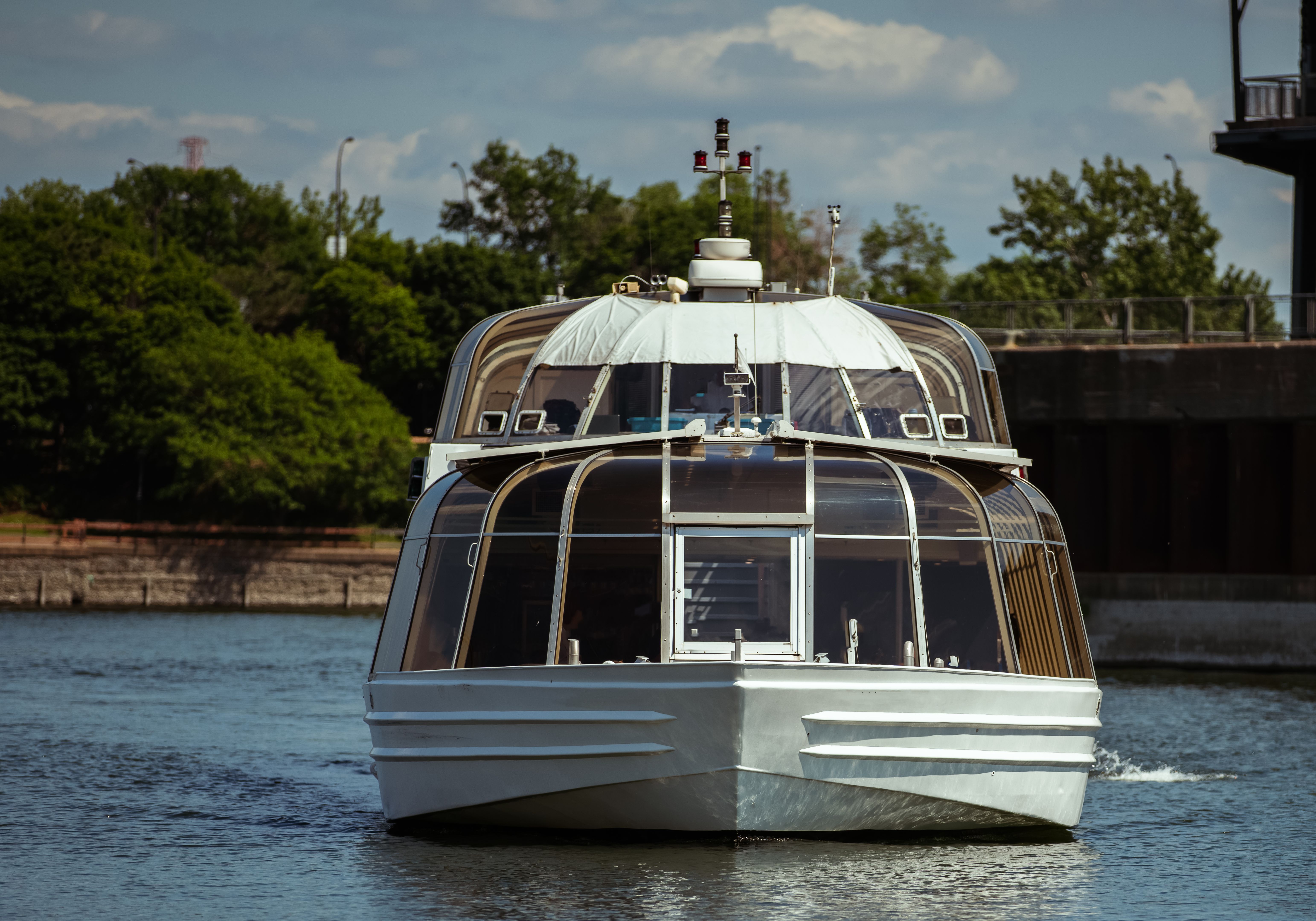 boat tour