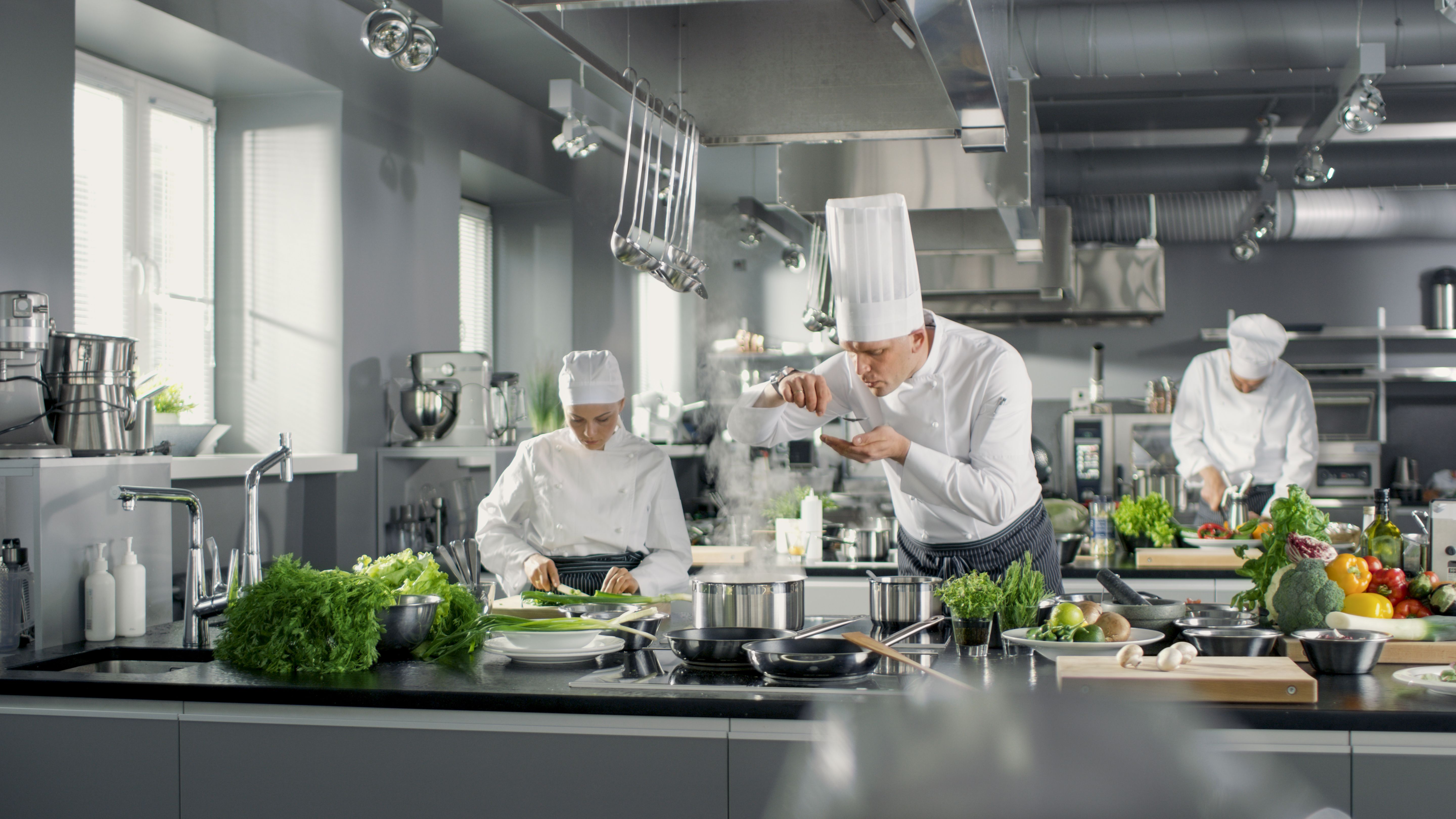 chef restaurant kitchen