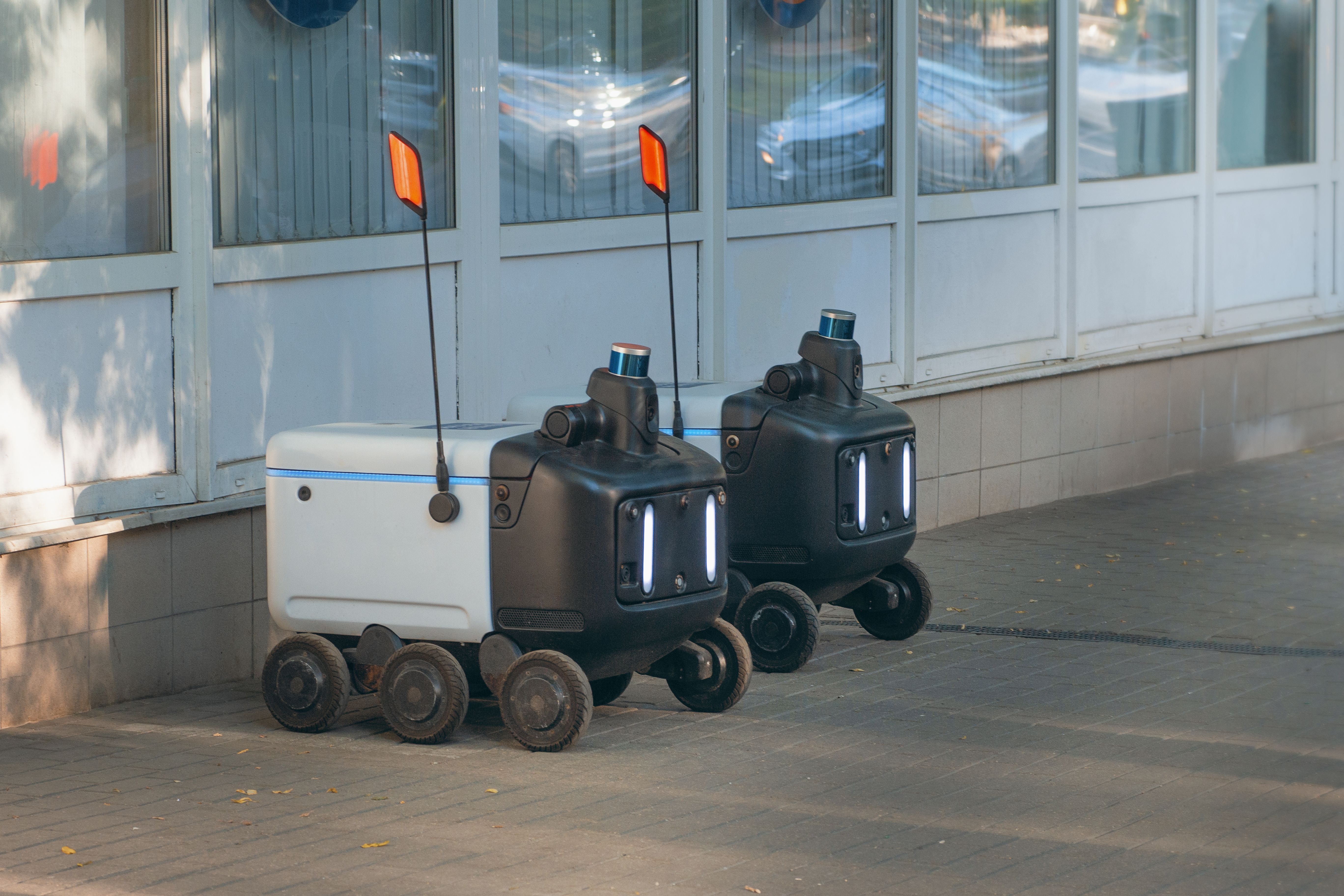autonomous delivery robot