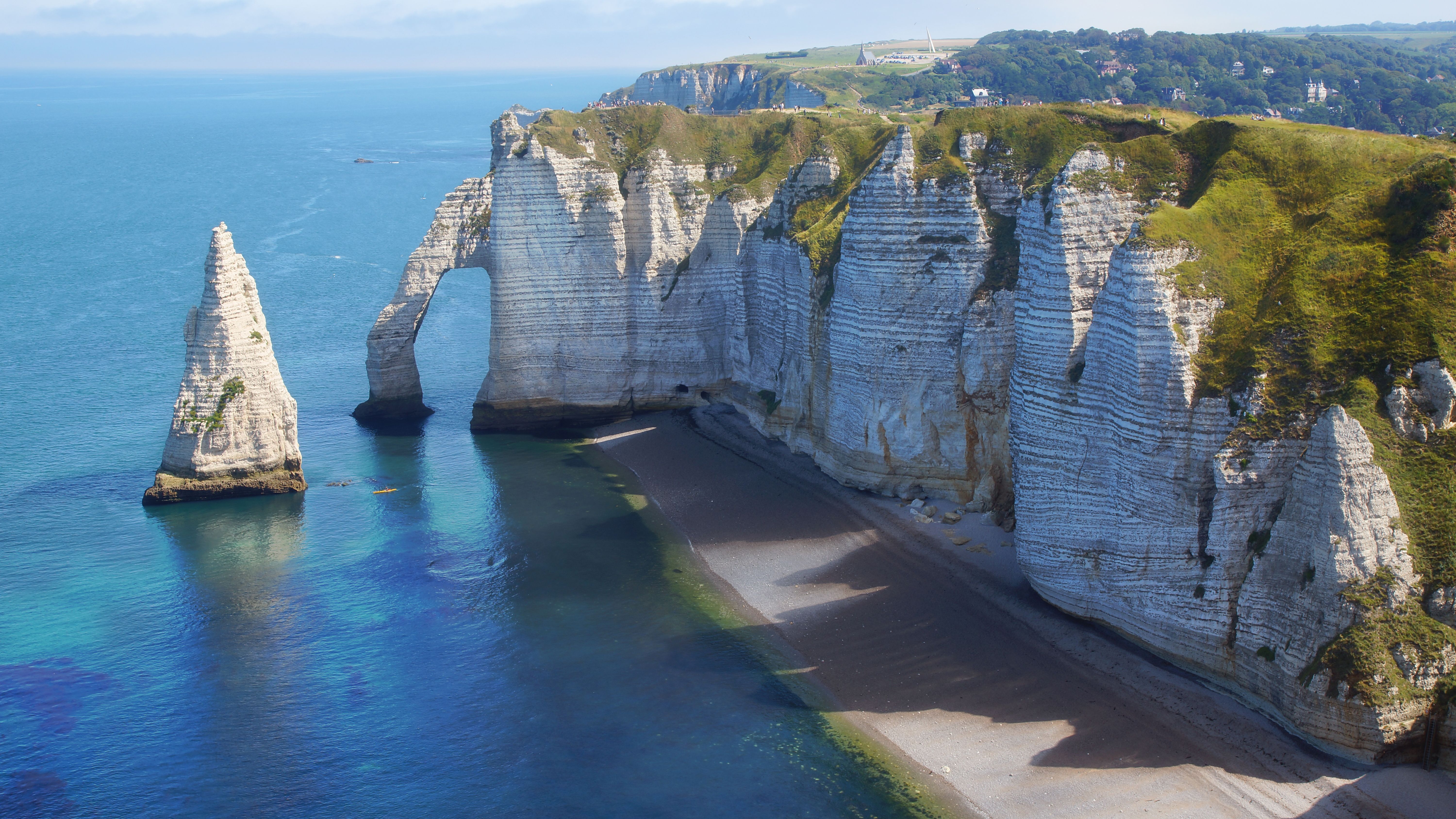 etretat cliffs