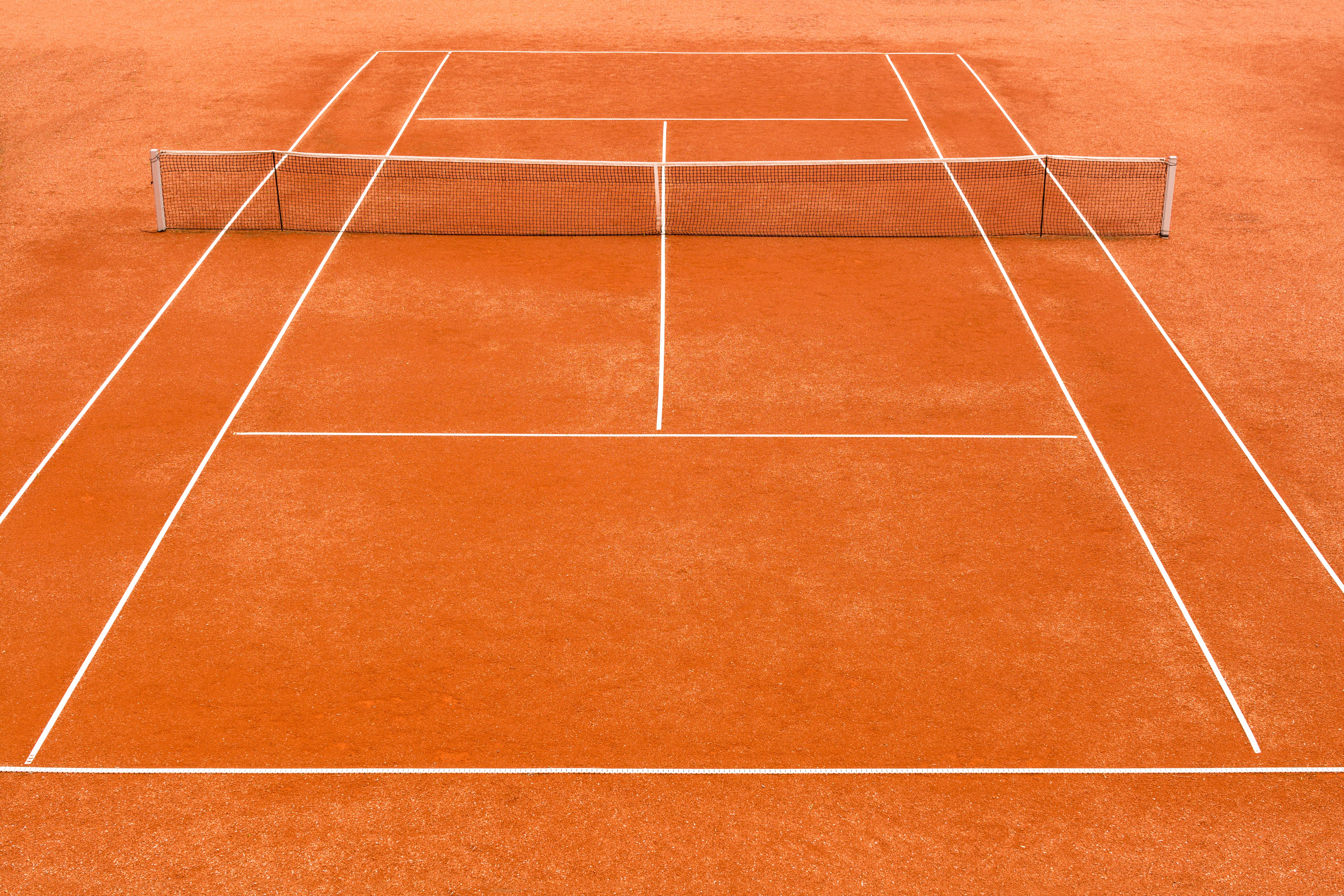 clay tennis court