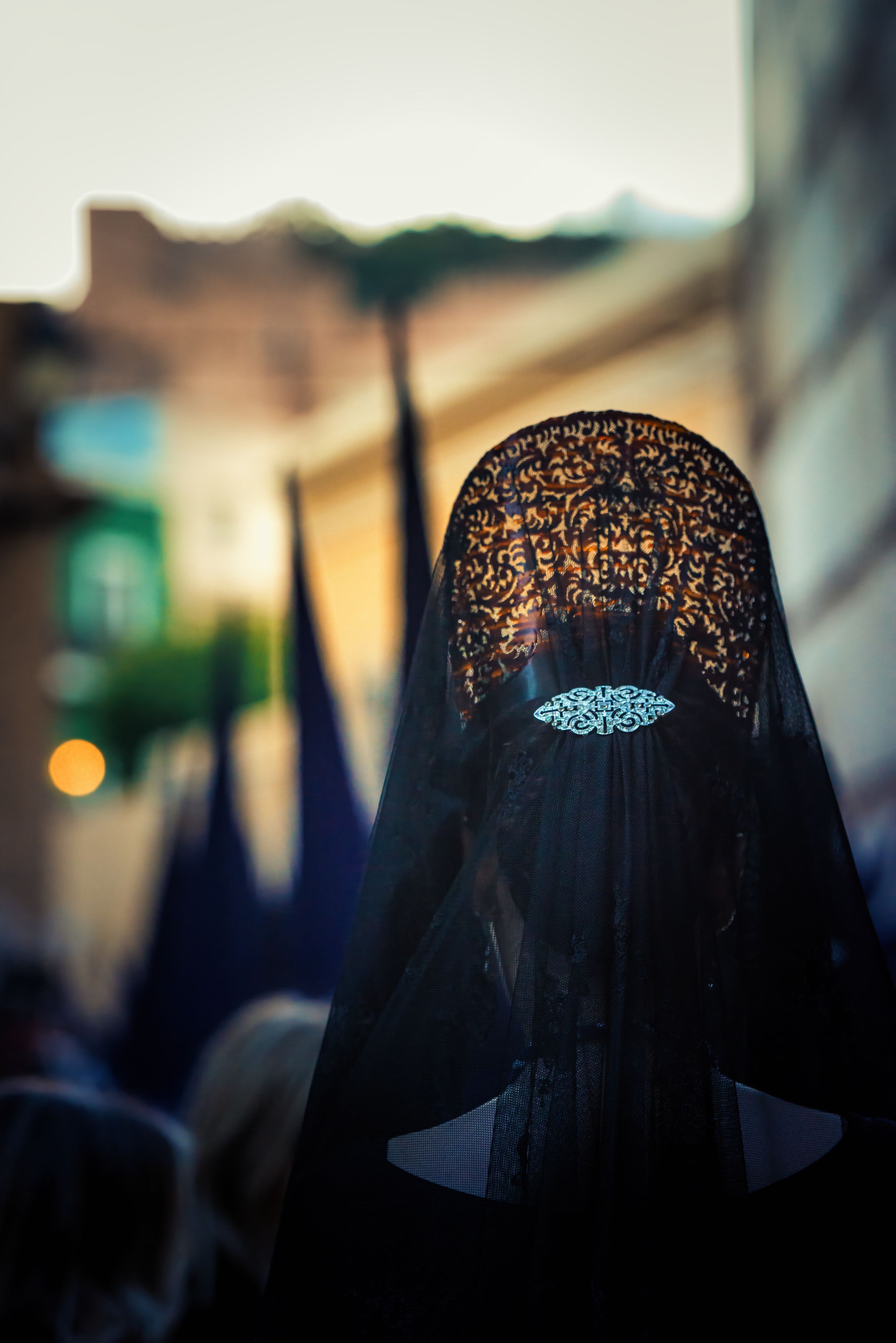 semana santa sevilla minimalist tattoo custom tattoo tatuaje estrellas mejor estudio tatuajes sevilla numero uno best tattoo shop sevilla fineline dotwork traditional linea fina realismo tradicional  urbe tattoo minitatu