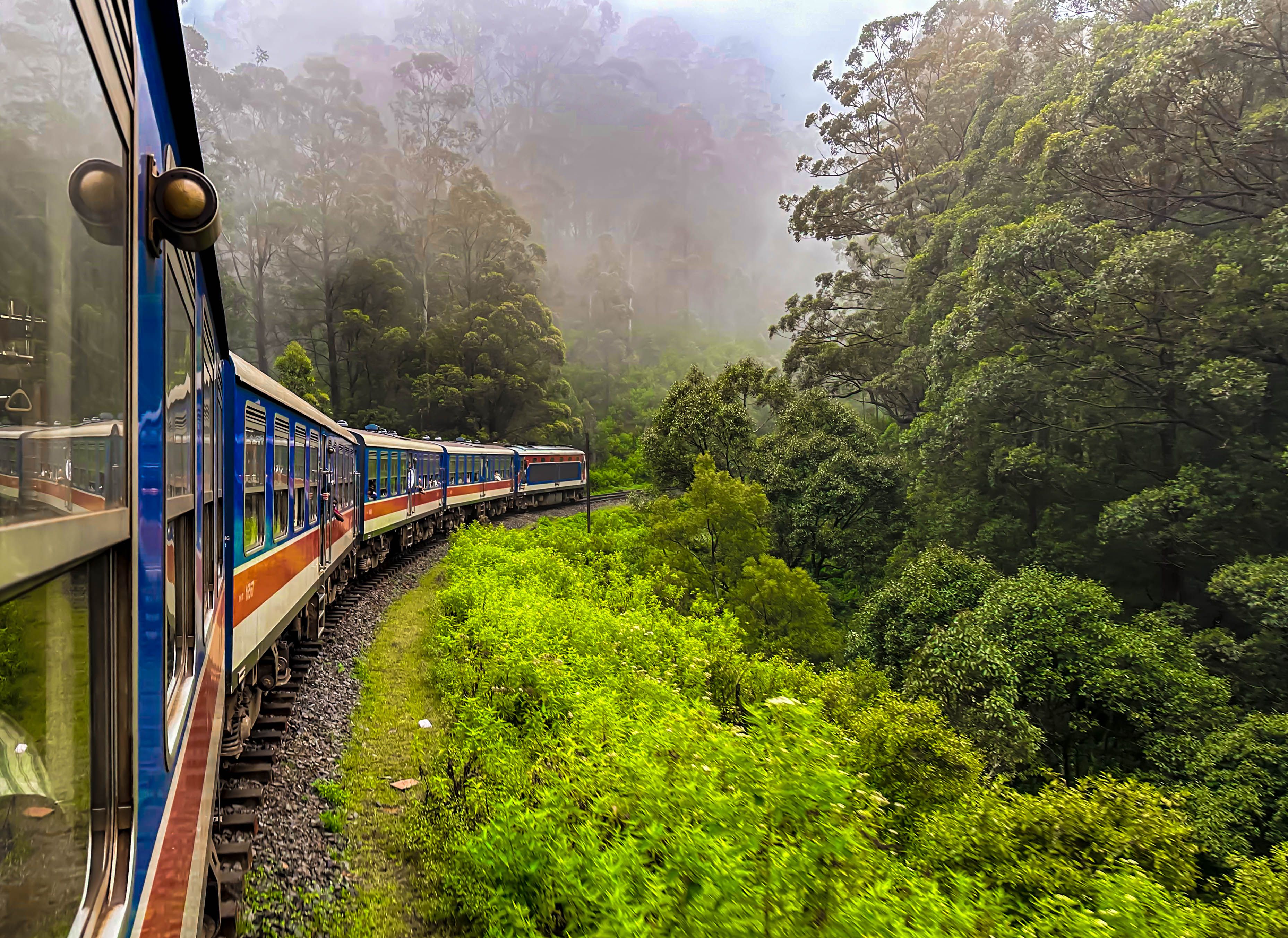 sri lanka train