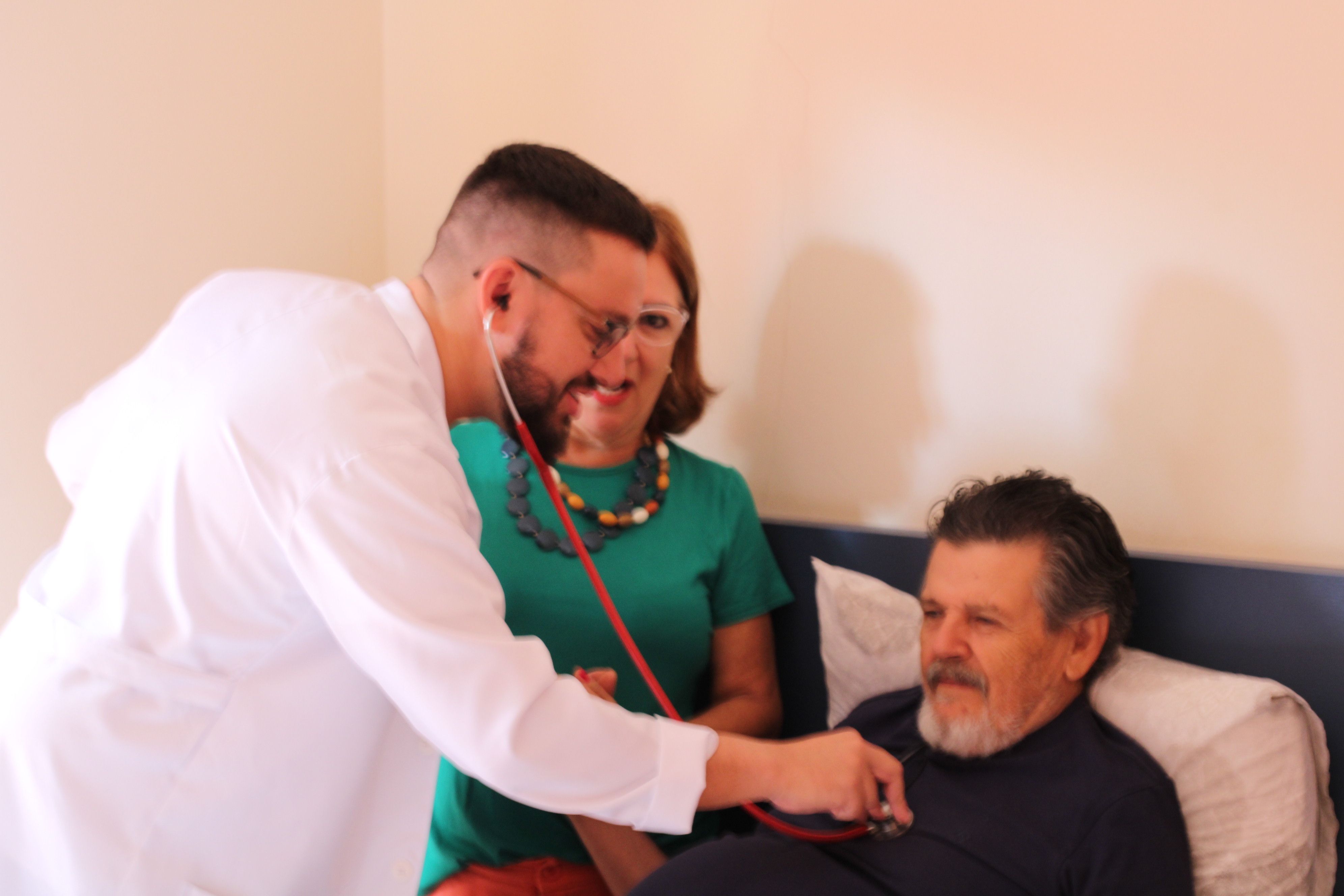 cuidados domiciliares idosos