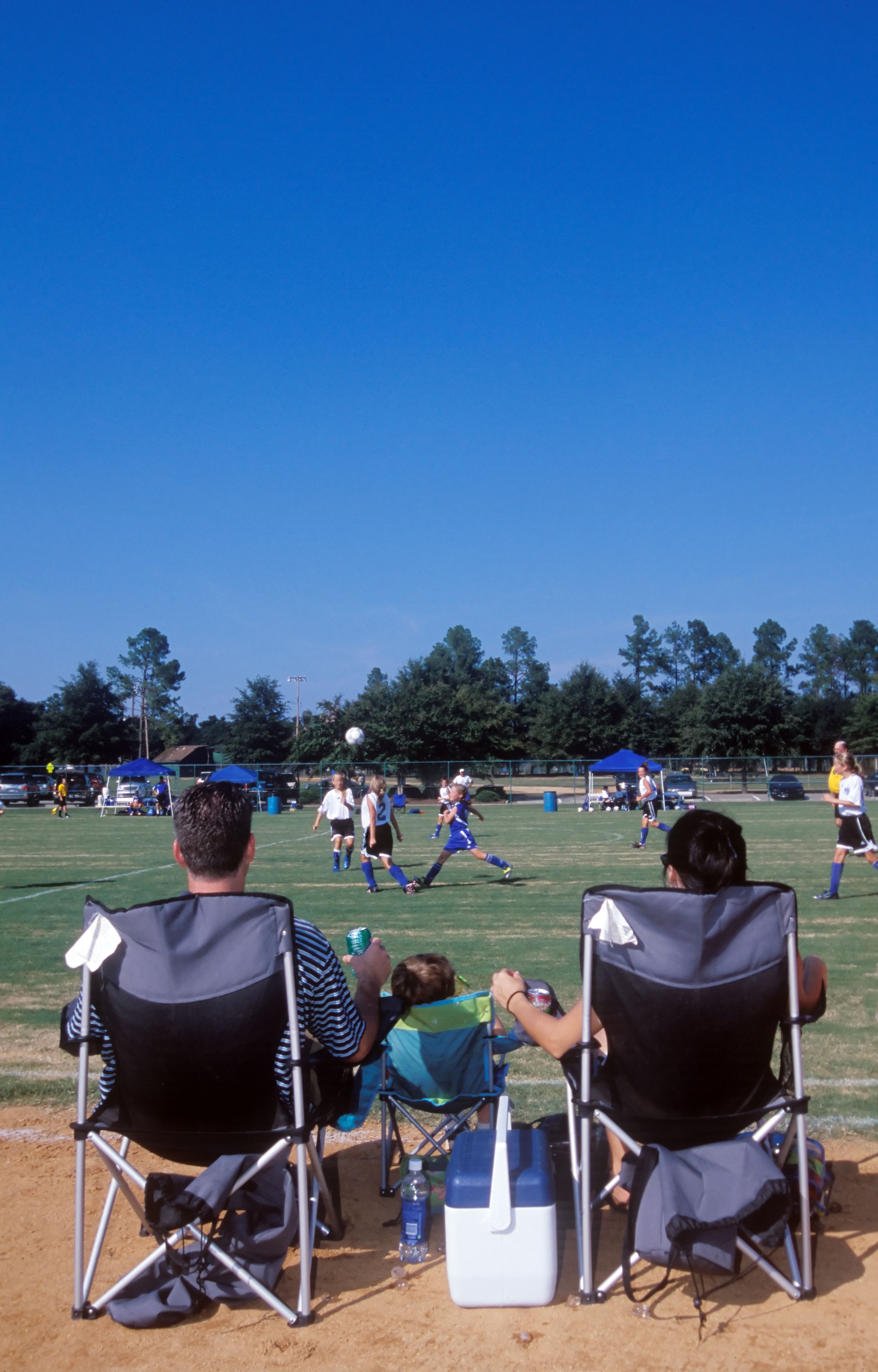 parents with kids soccer