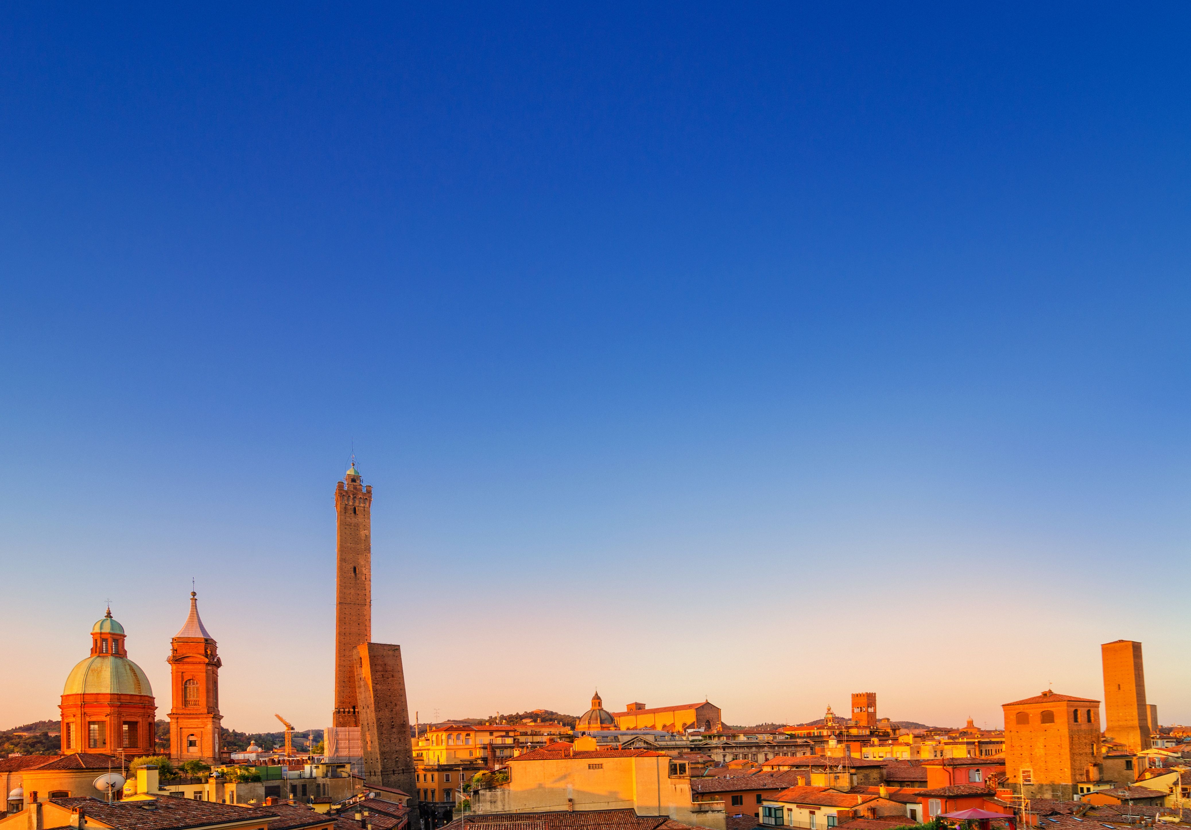 city skyline bologna