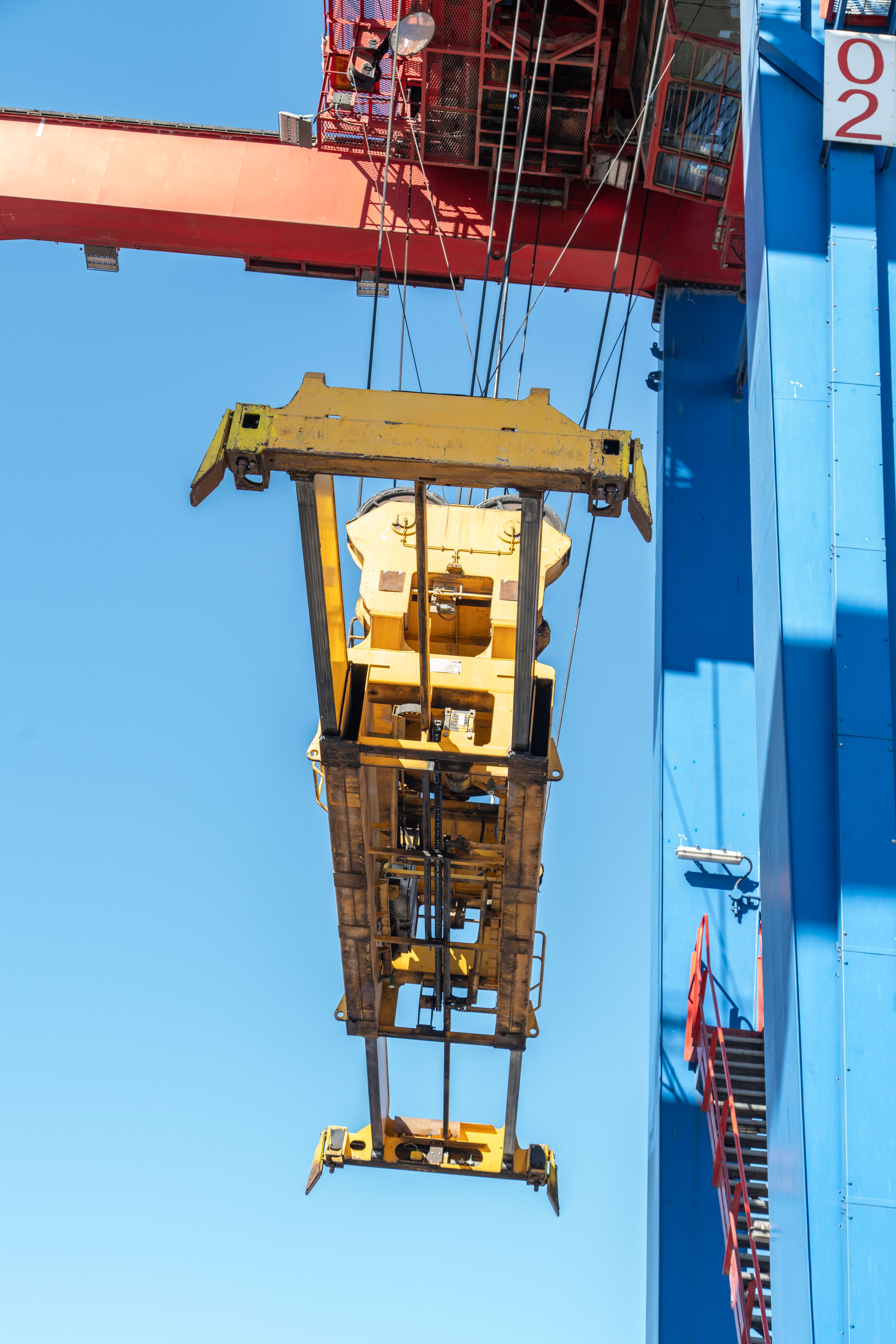 pellet storage container