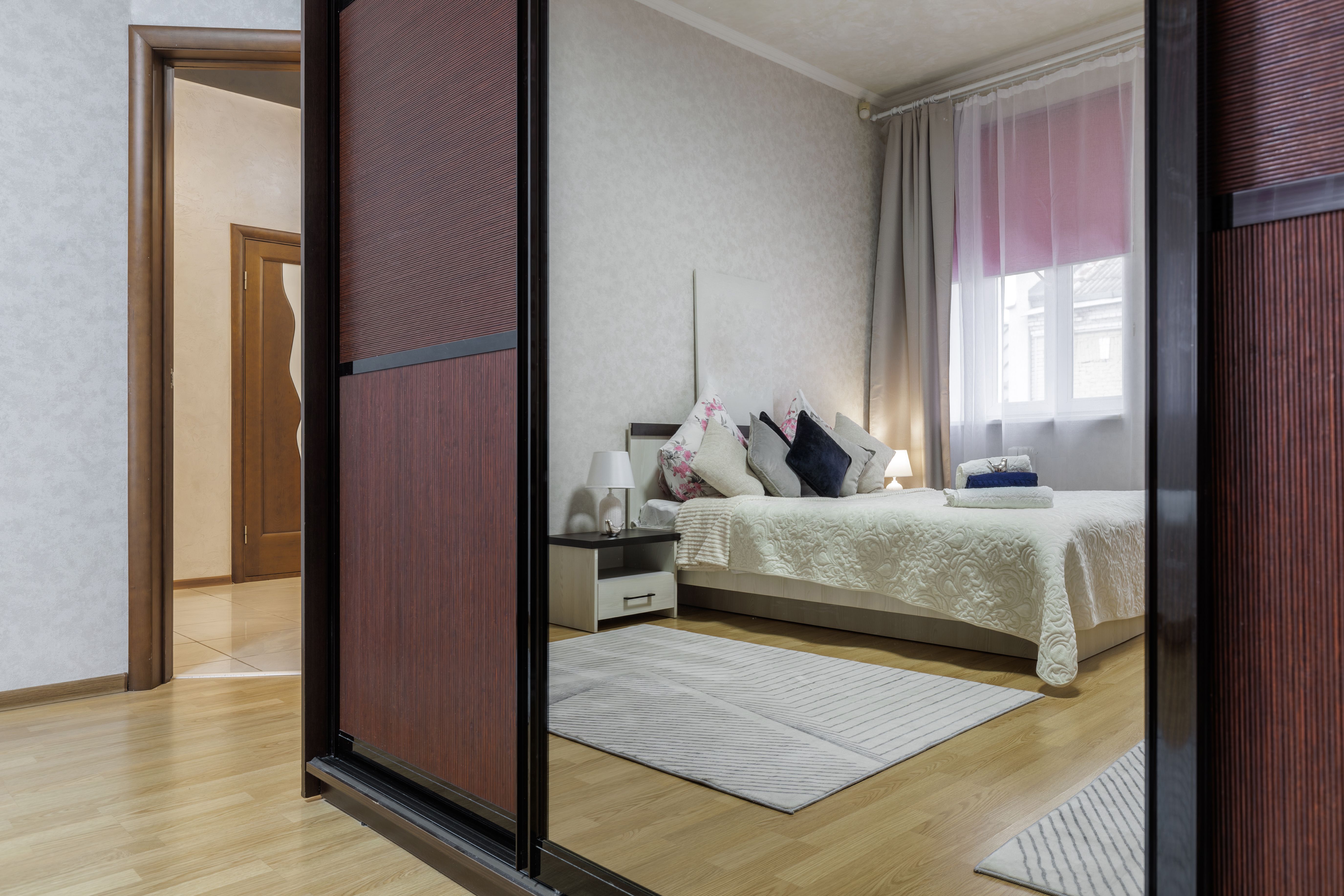 mirrored wardrobe doors