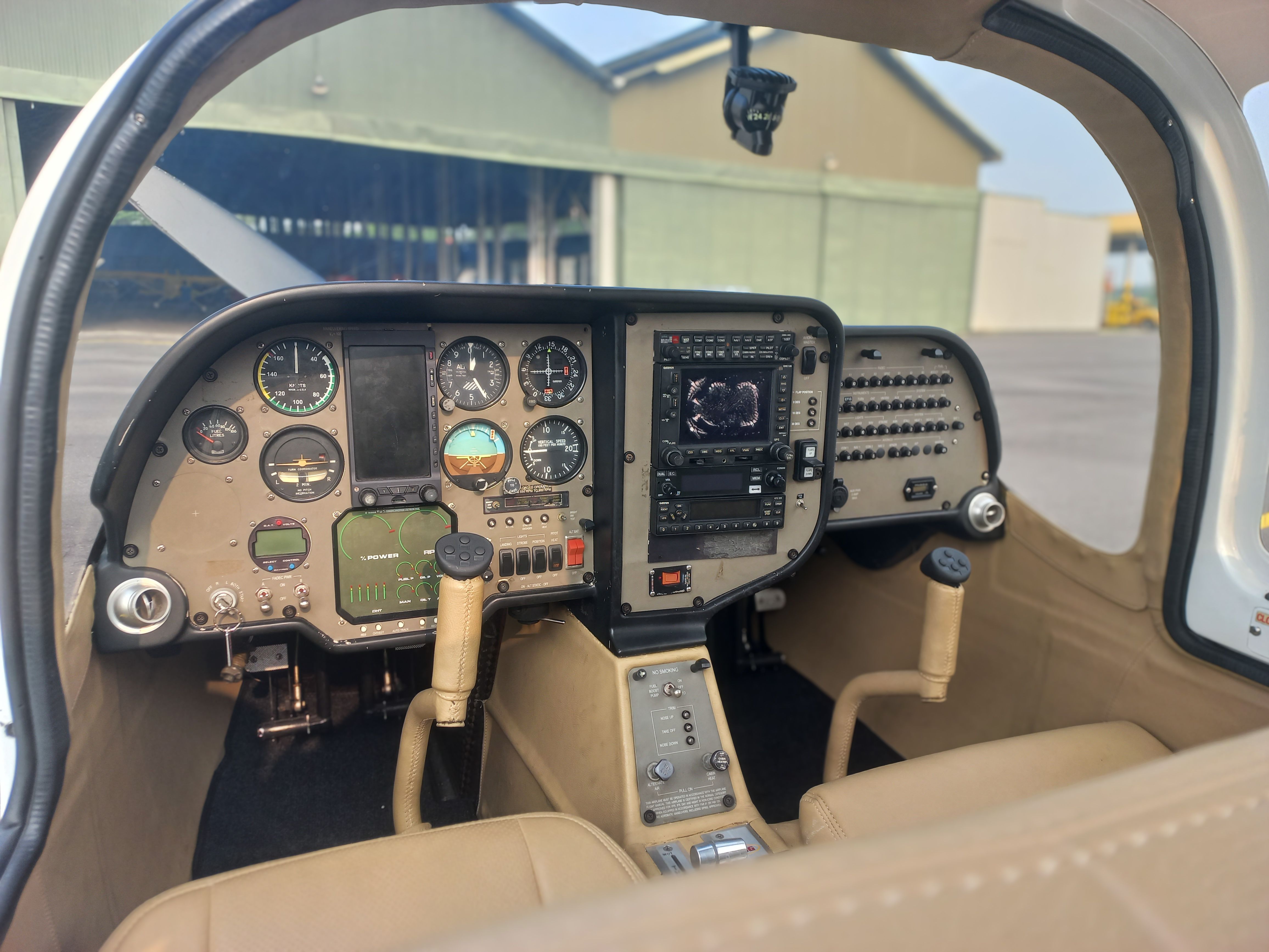 flight school schedule