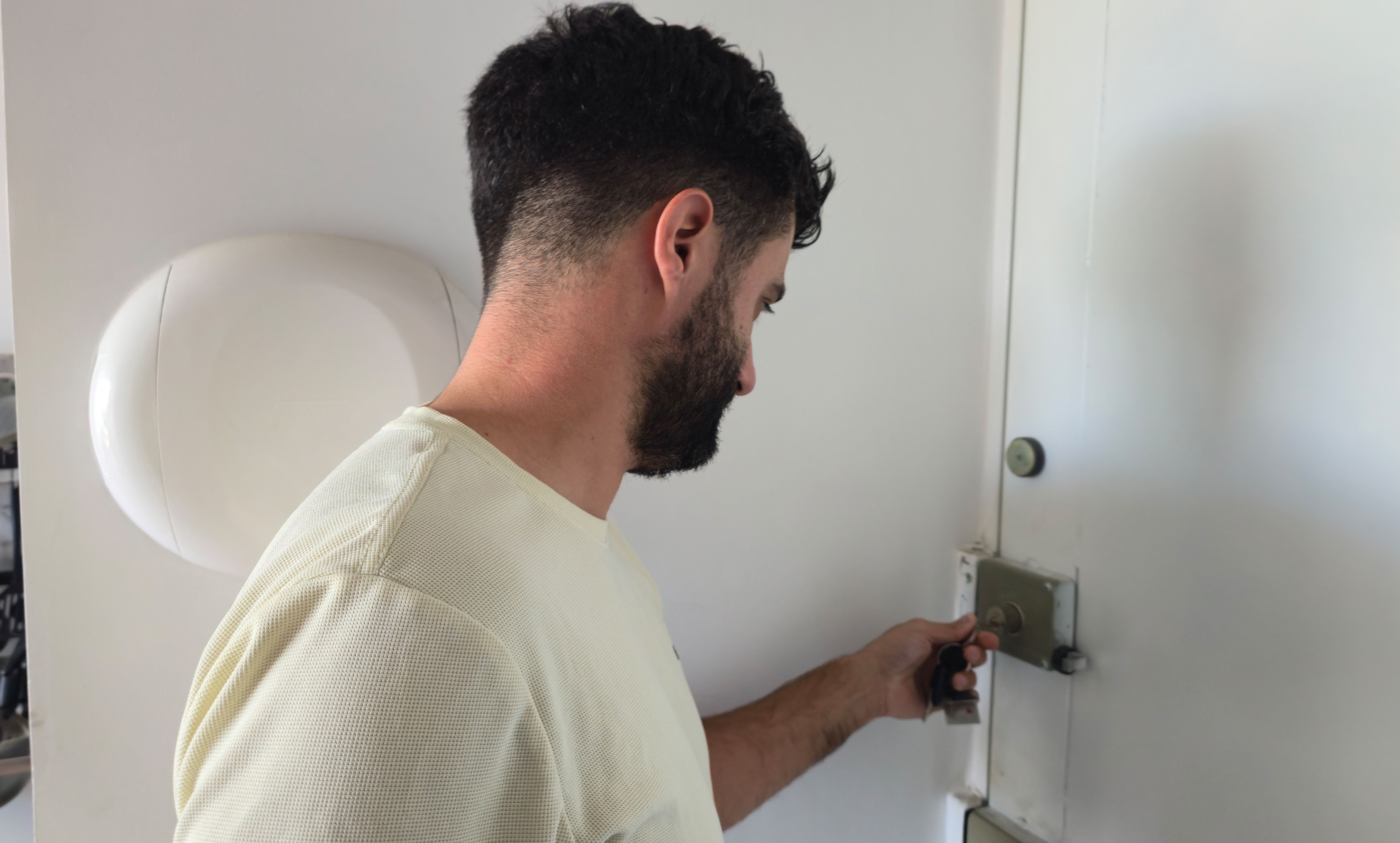 locksmith unlocking door
