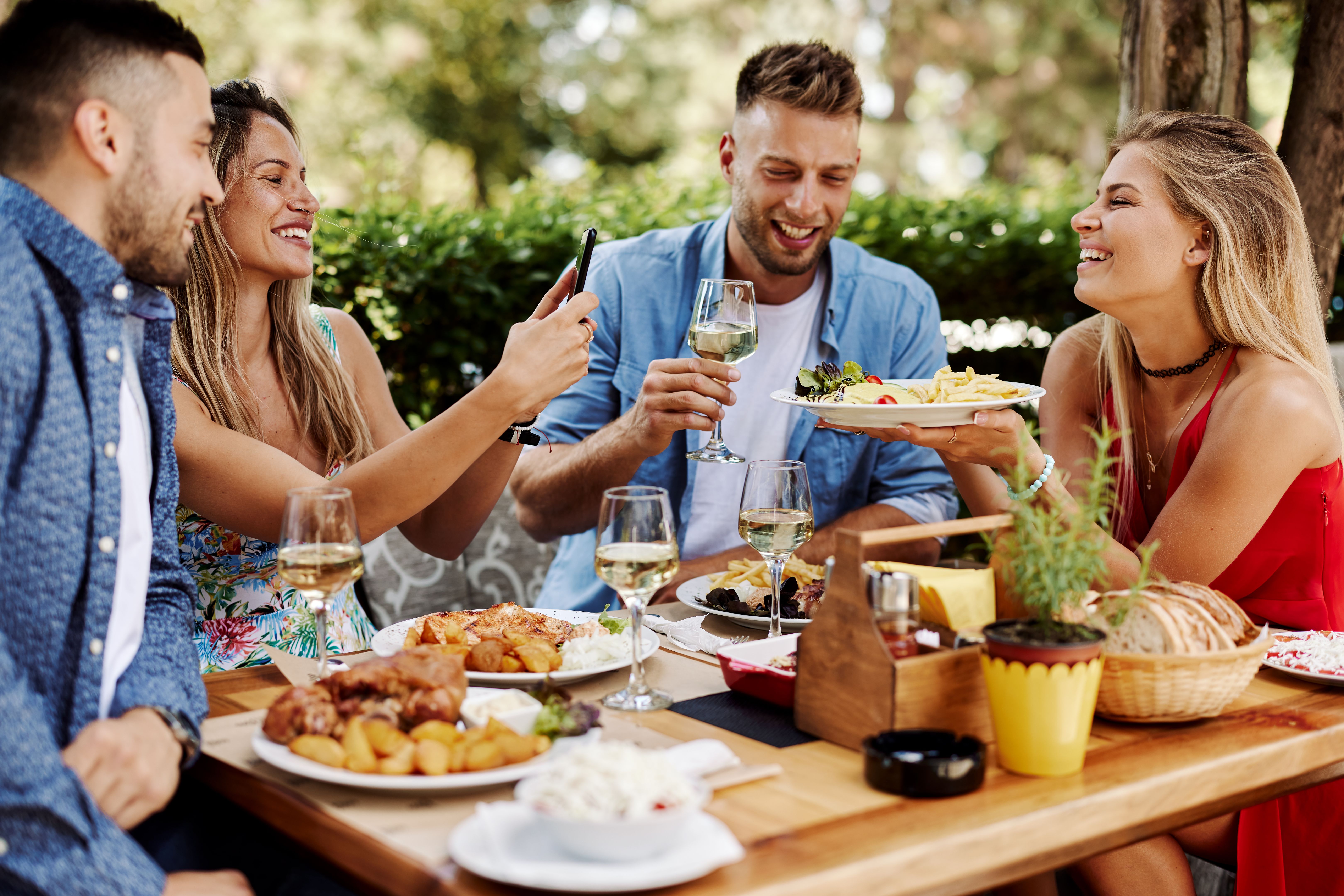 summer dining