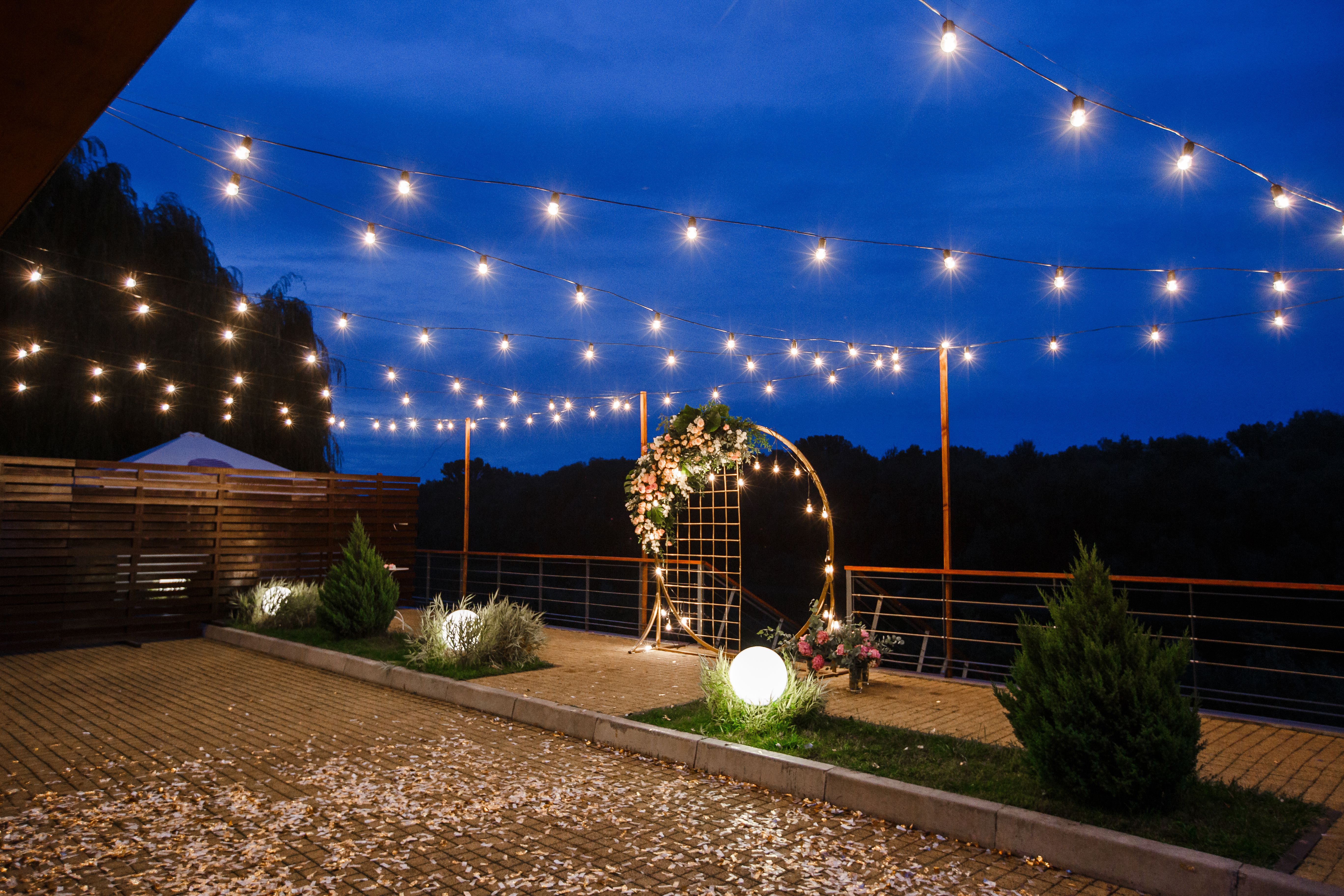 professional wedding lighting