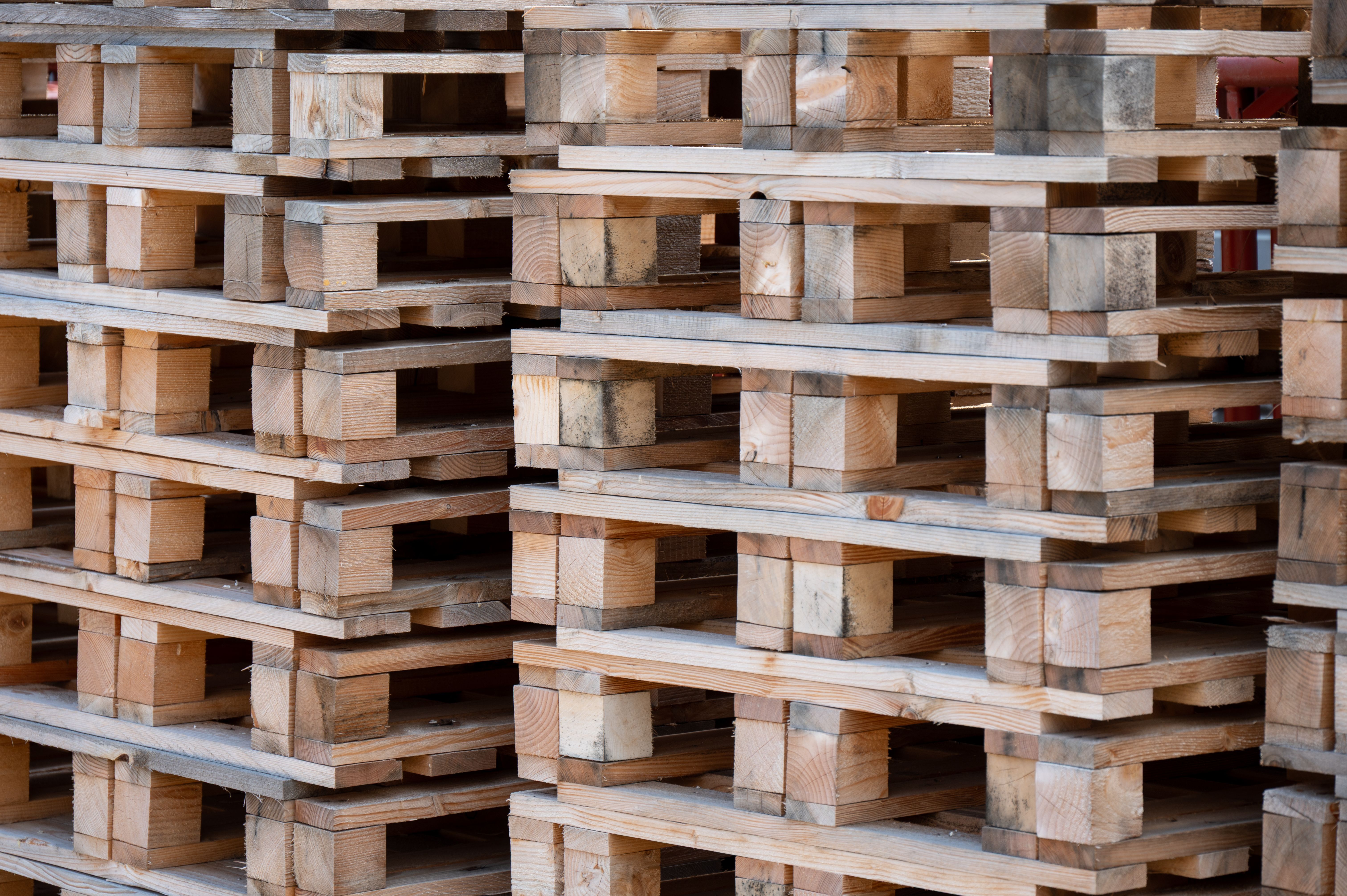 wooden pallets warehouse