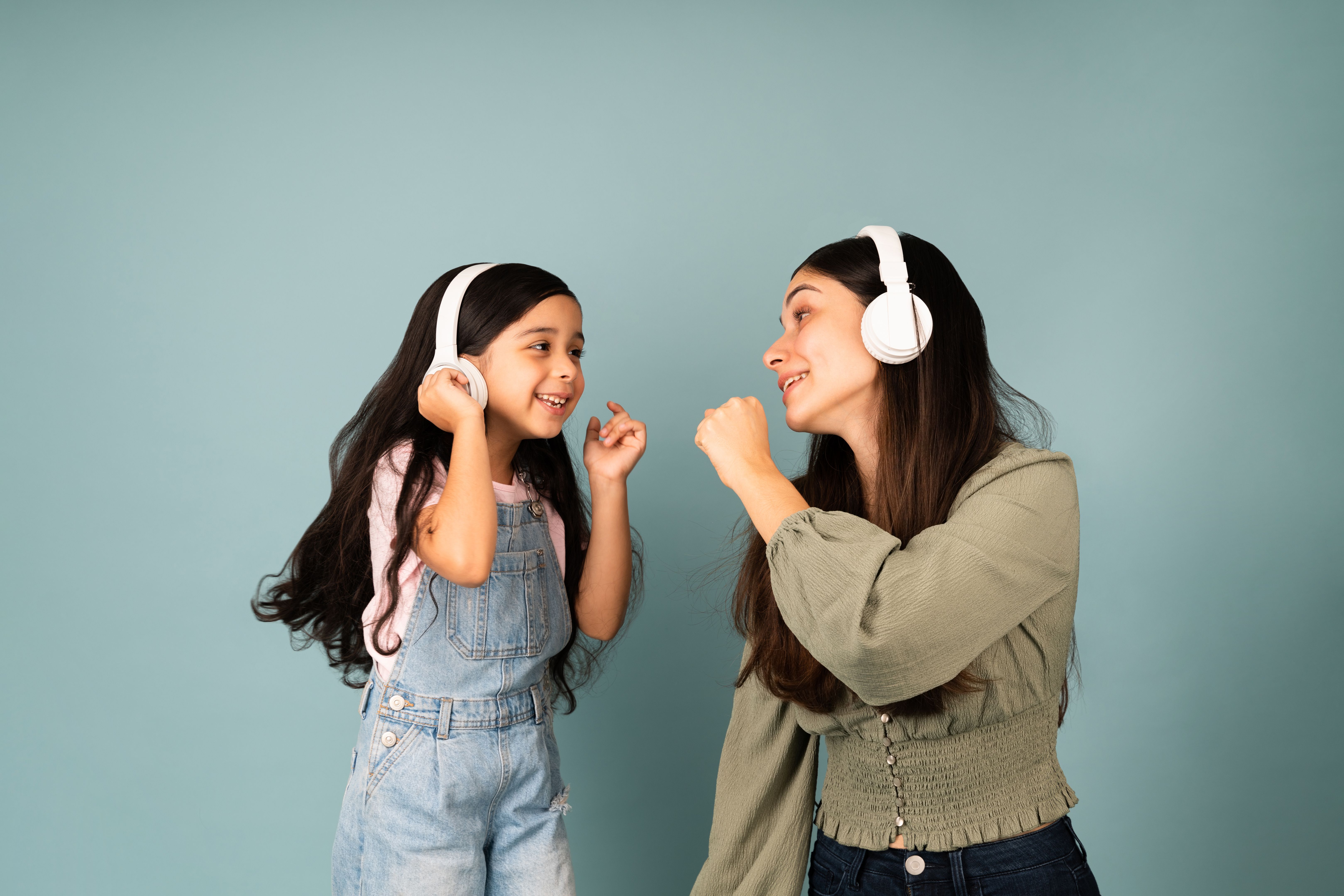 children listening music