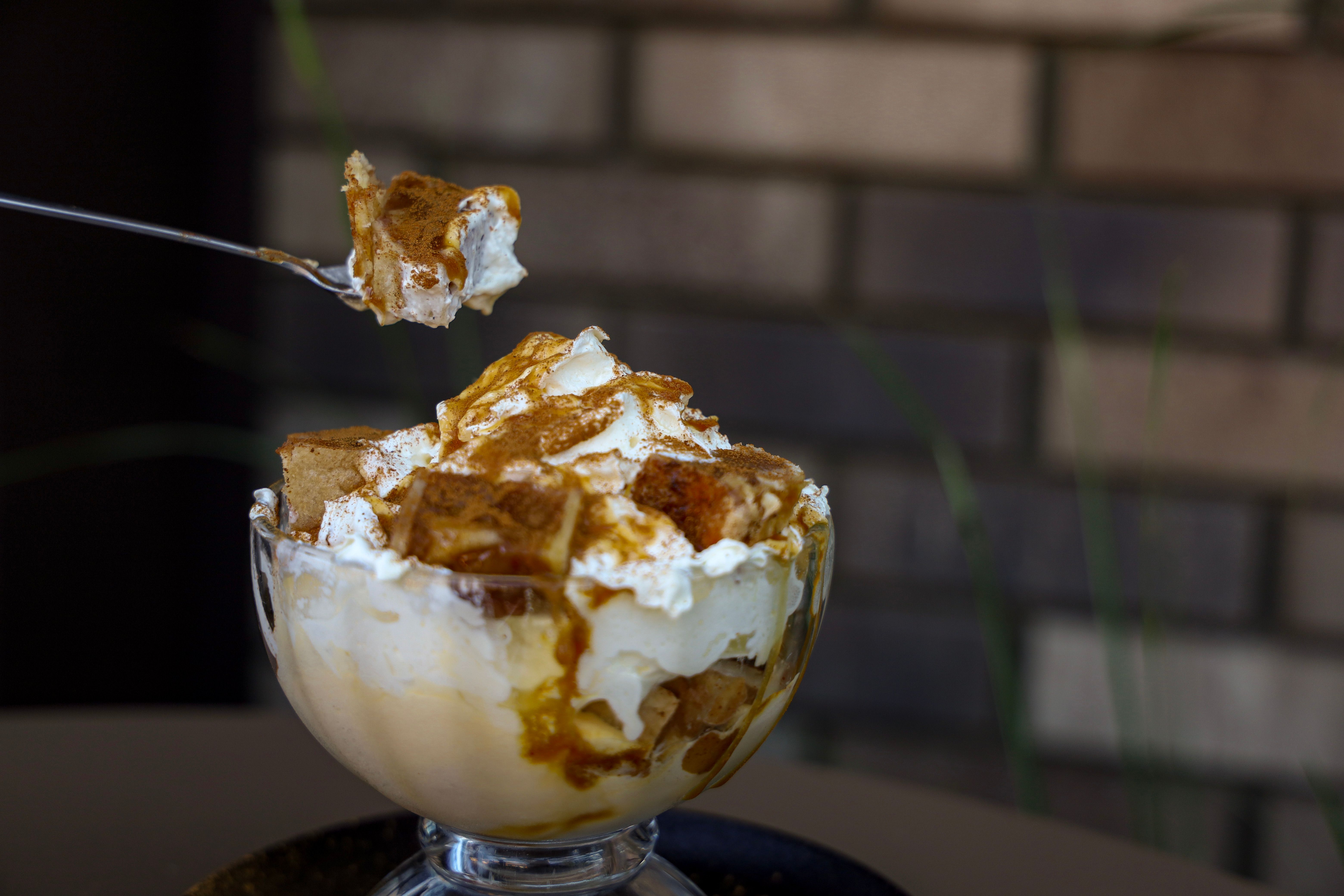 vanilla ice cream apple pie