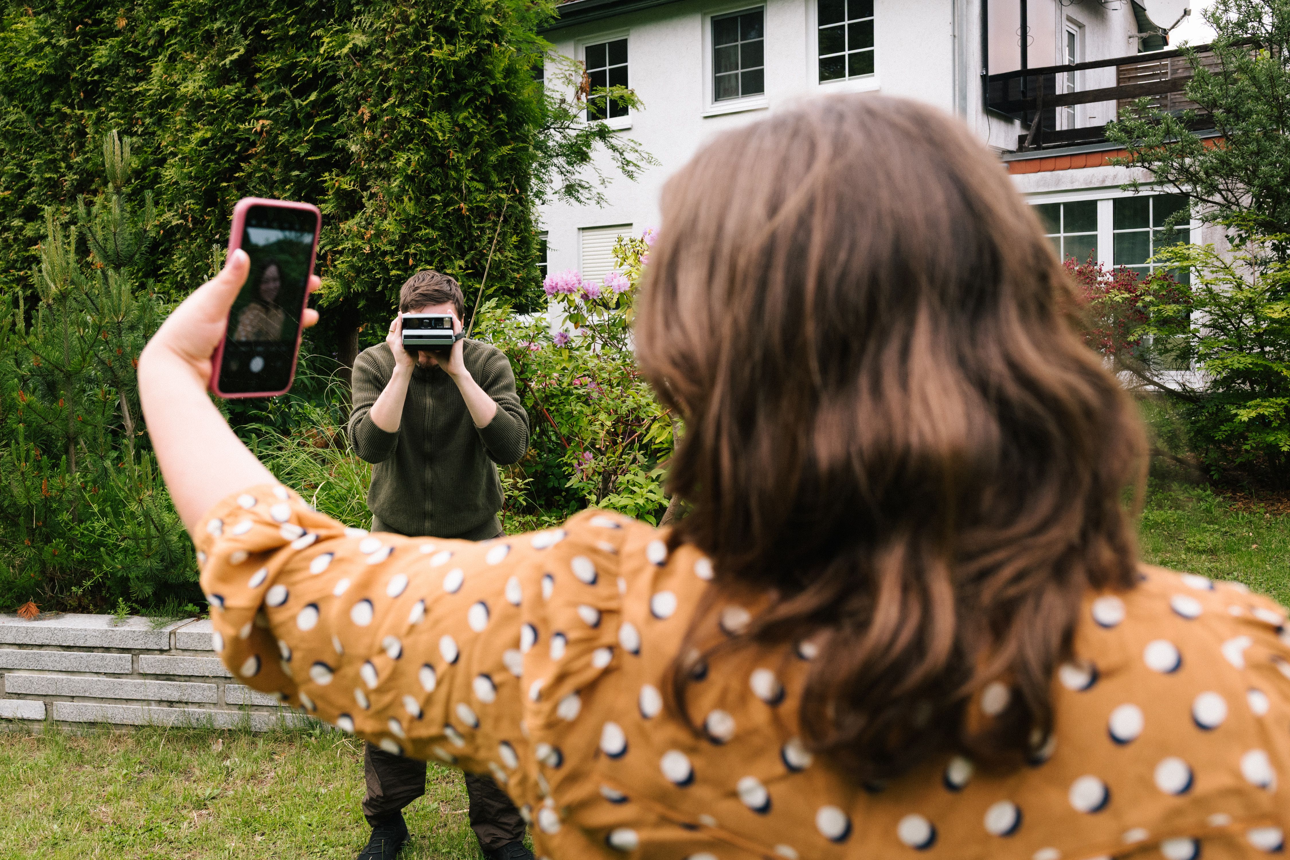 portrait photographer interaction