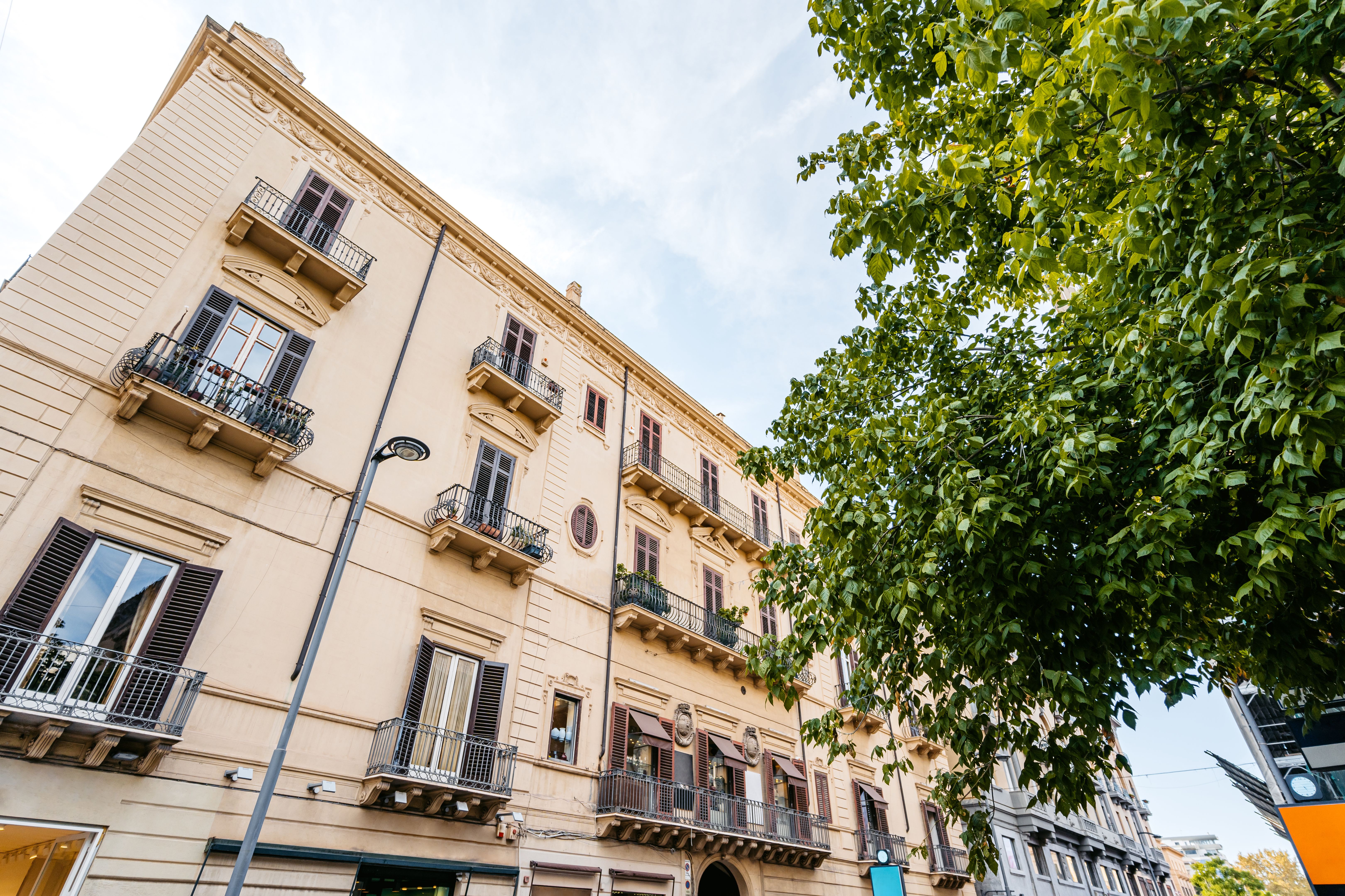 luxury real estate italy