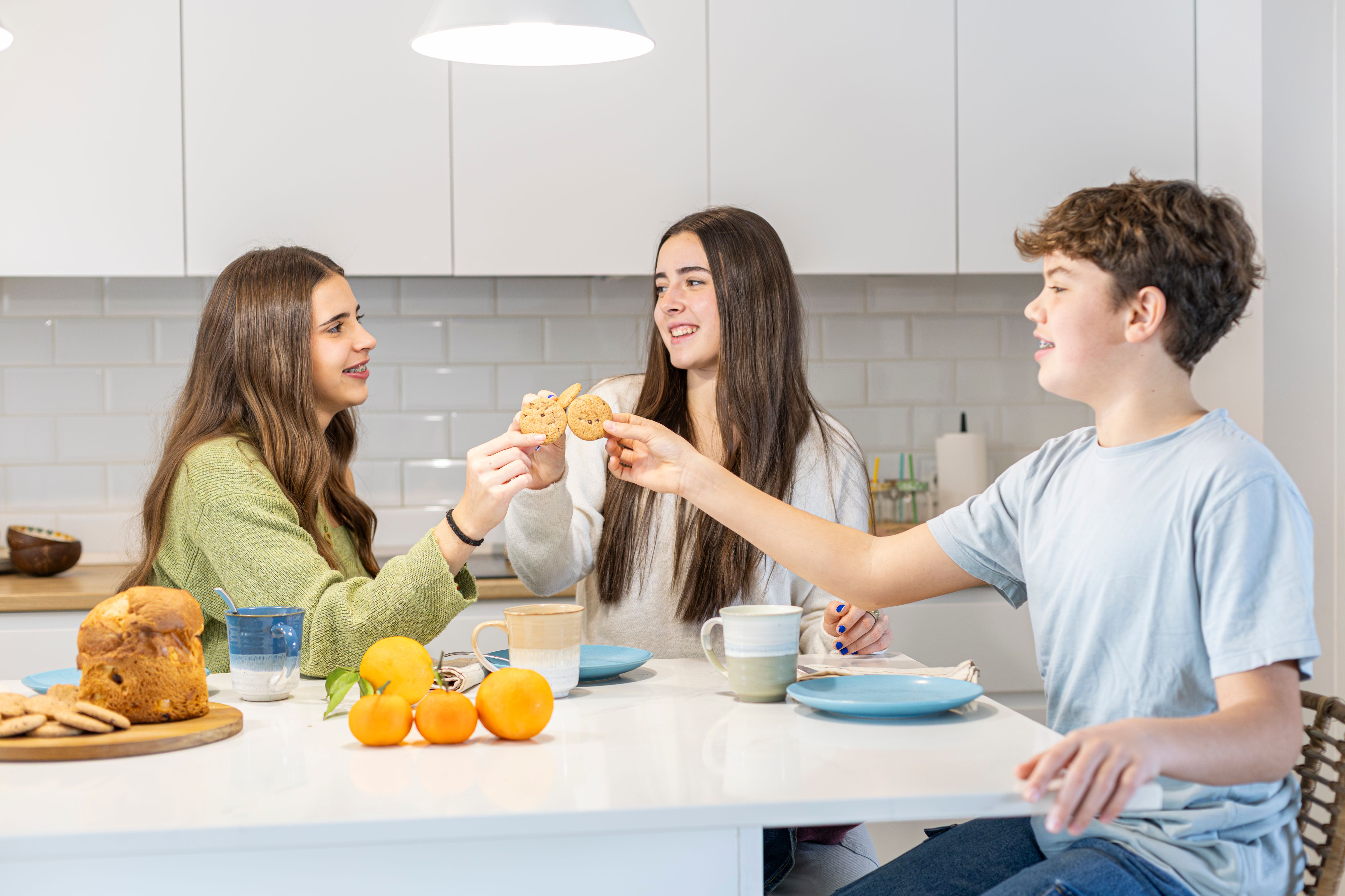happy people eating cookies