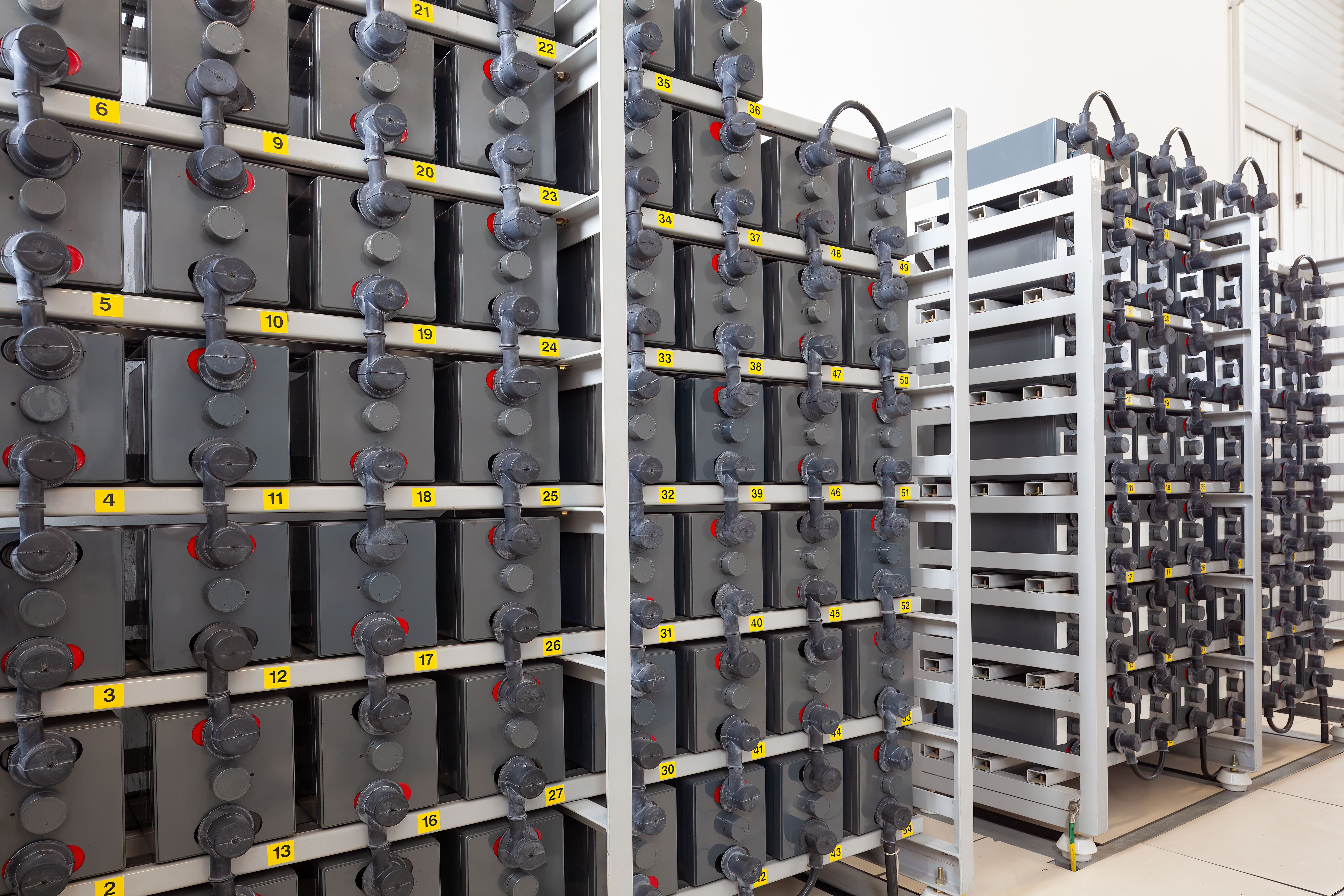 Understanding the Popularity of Modular Docking Systems