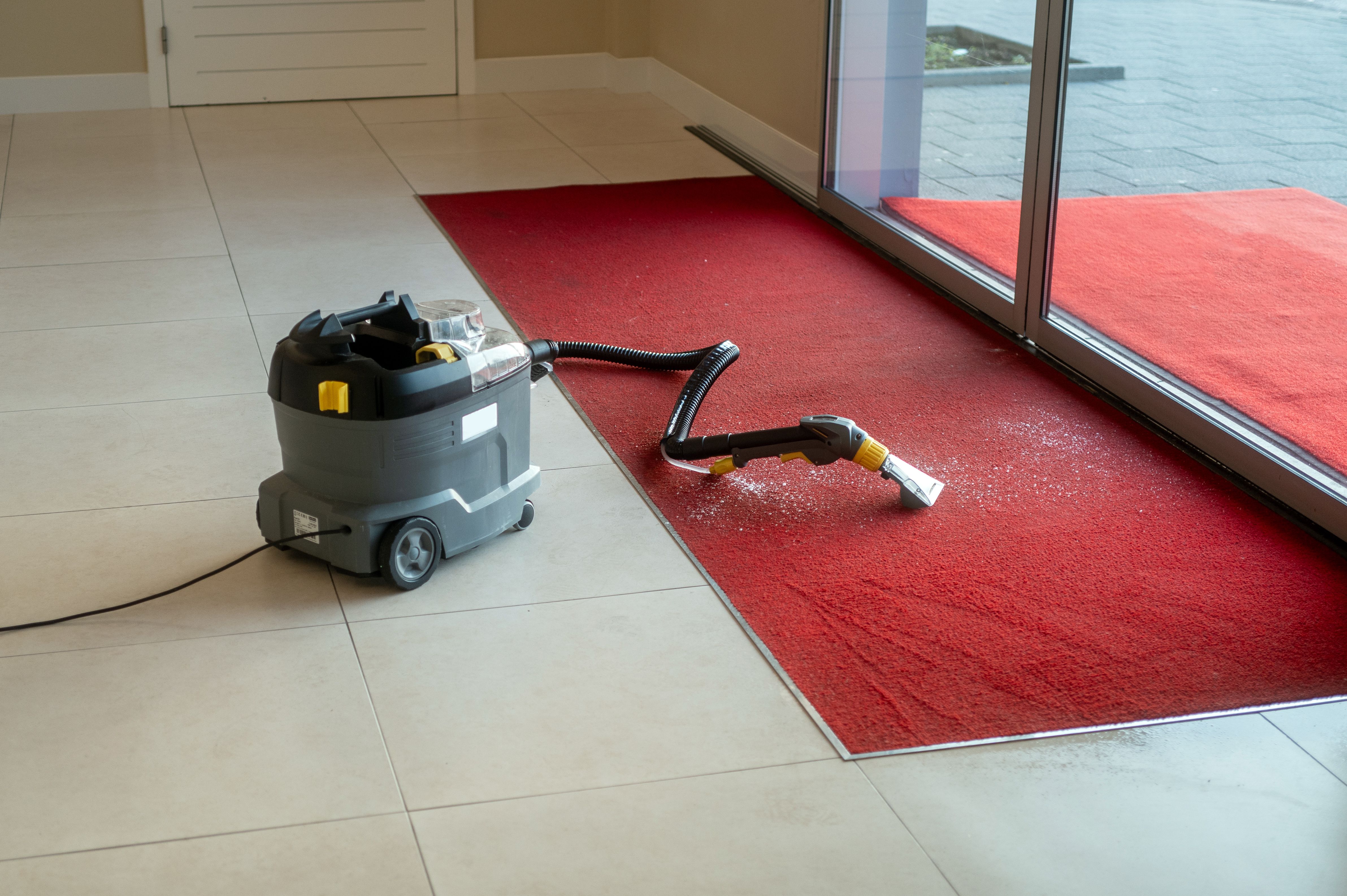 carpet cleaning machine