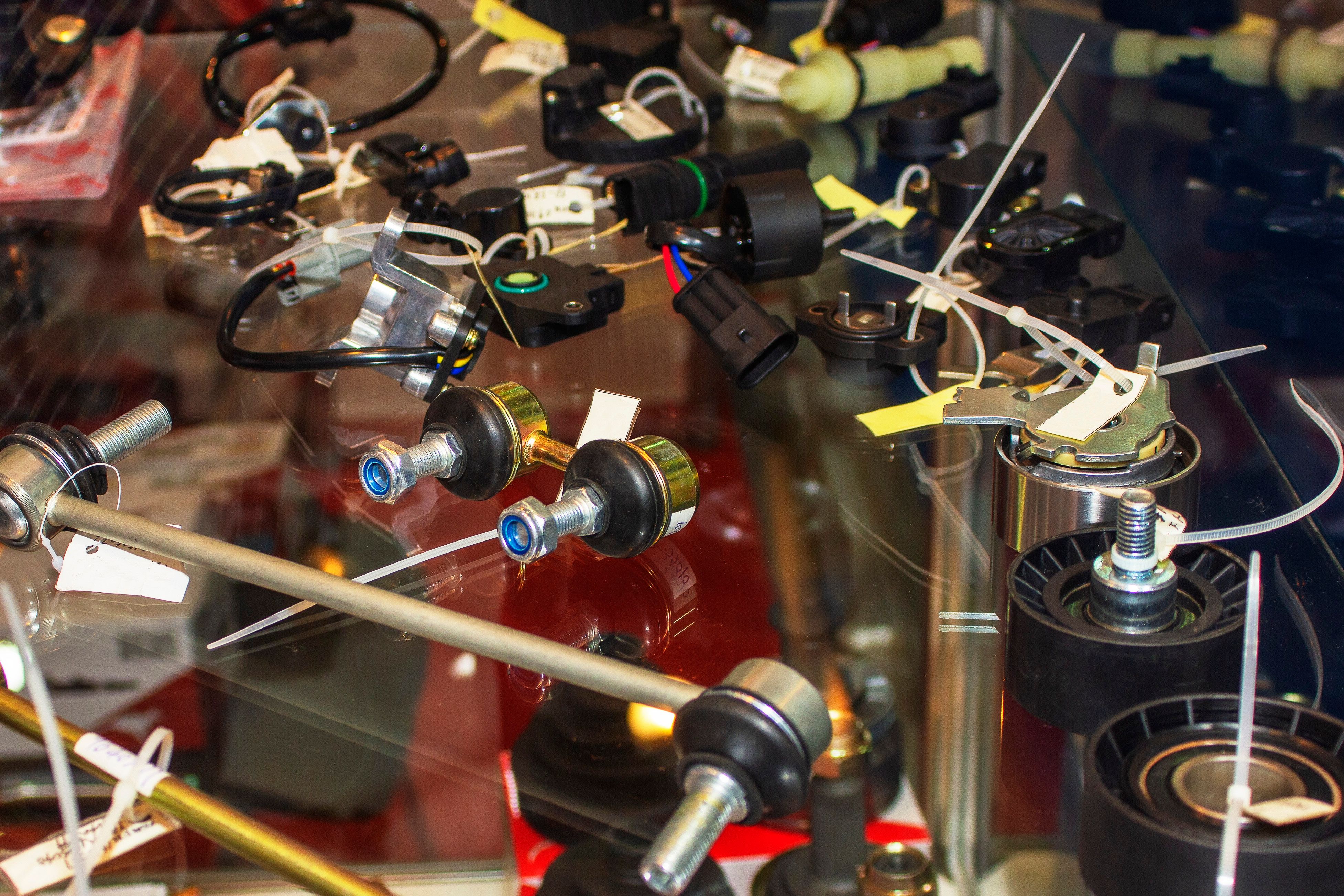 Set with many spare parts for shop or aftermarket