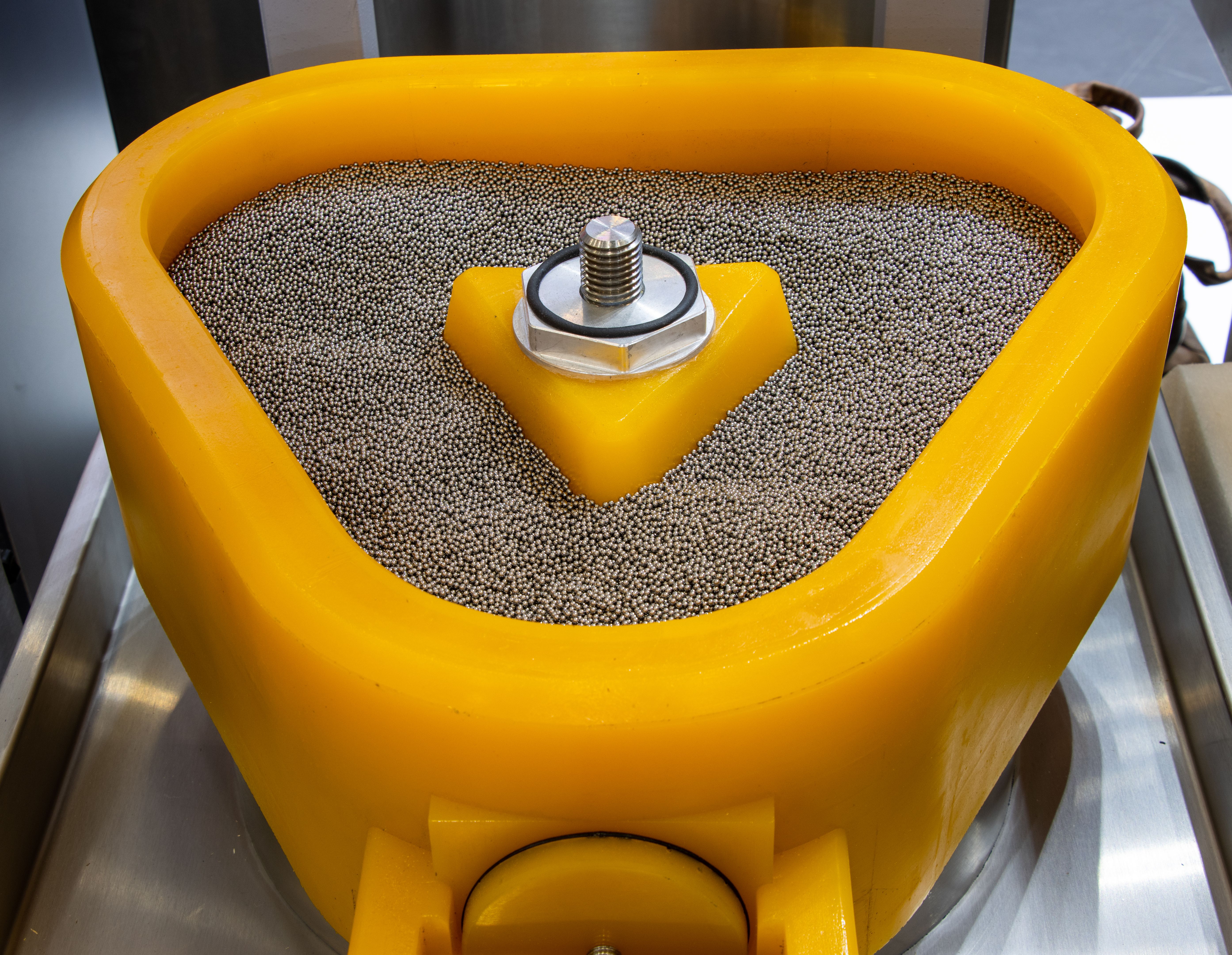 stone polishing machine