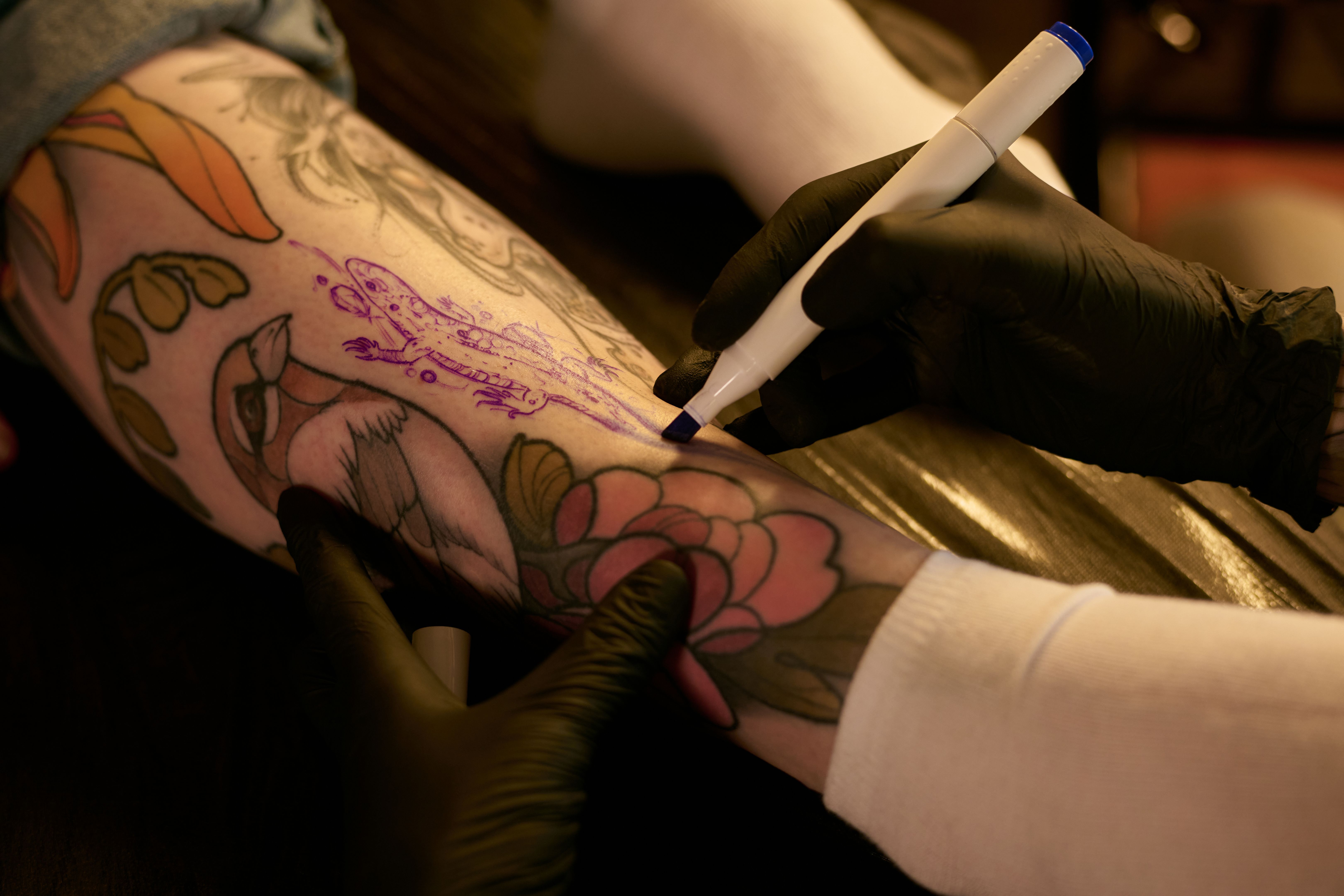 tattoo studio minimalist tattoo custom tattoo tatuaje estrellas mejor estudio tatuajes sevilla numero uno best tattoo shop sevilla fineline dotwork traditional linea fina realismo tradicional urbe tattoo minitatu tattoo studio minimalist tattoo custom tattoo tatuaje estrellas mejor estudio tatuajes sevilla numero uno best tattoo shop sevilla fineline dotwork traditional linea fina realismo tradicional urbe tattoo minitatu