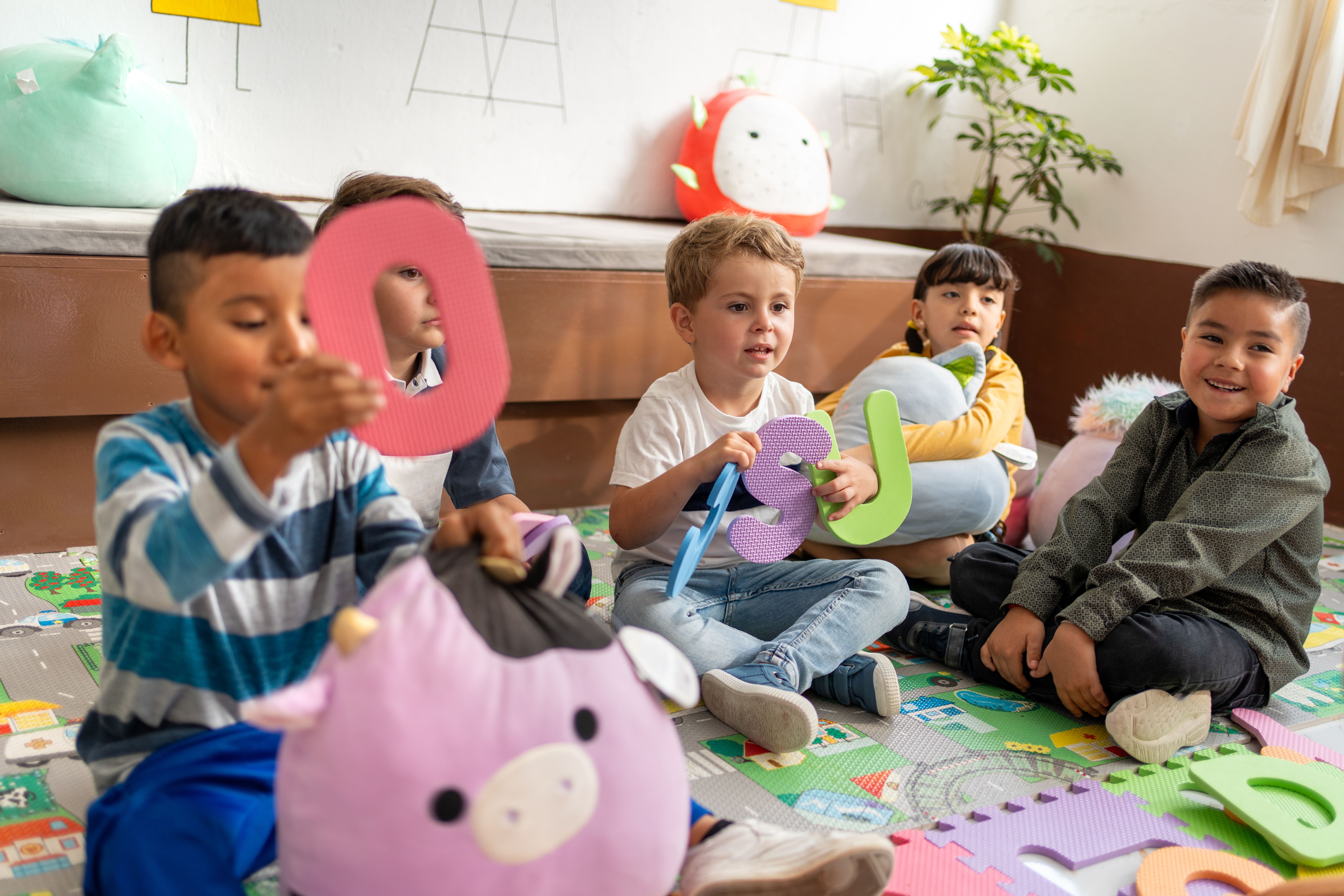 children learning alphabet
