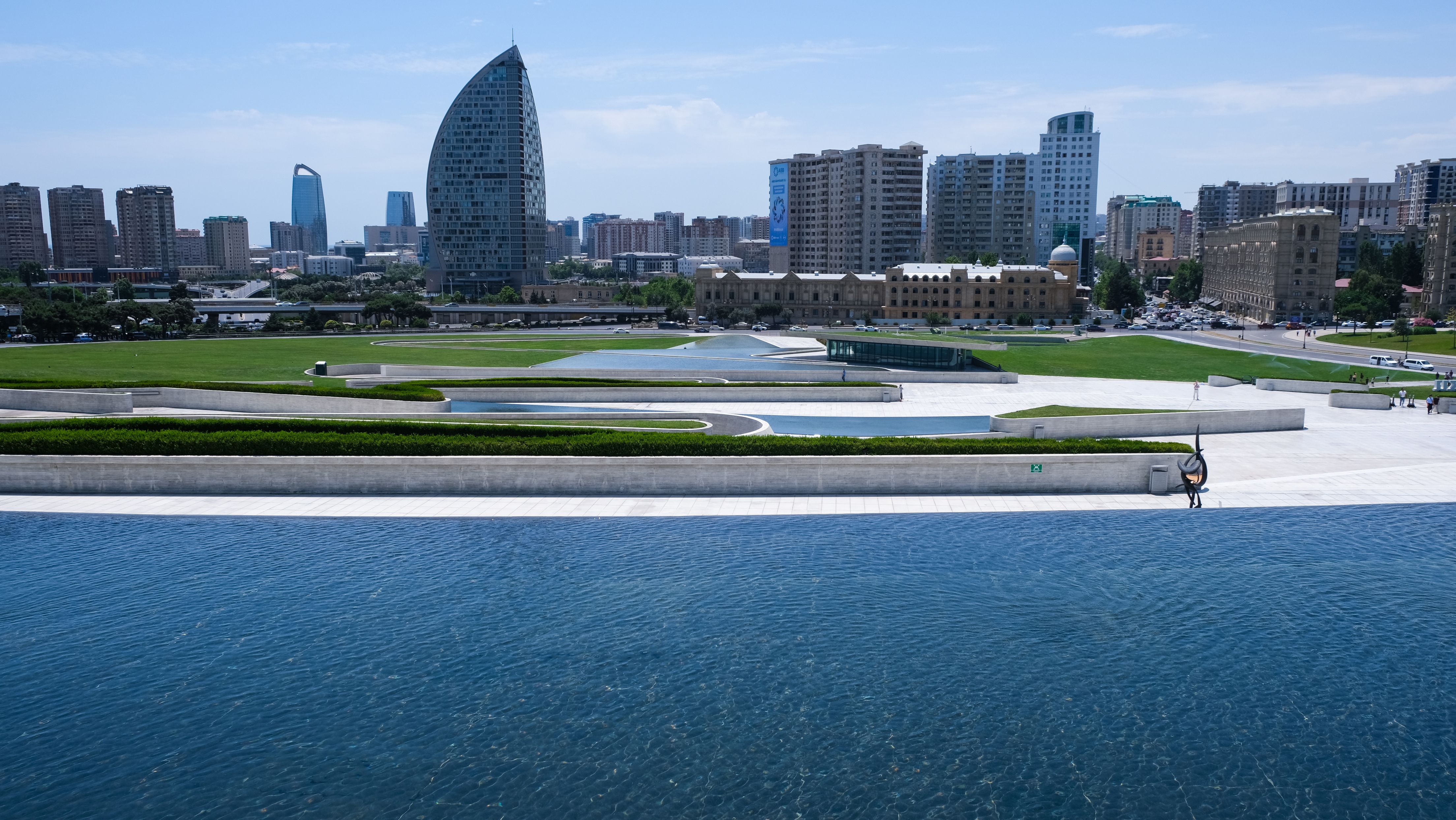 heydar aliyev center