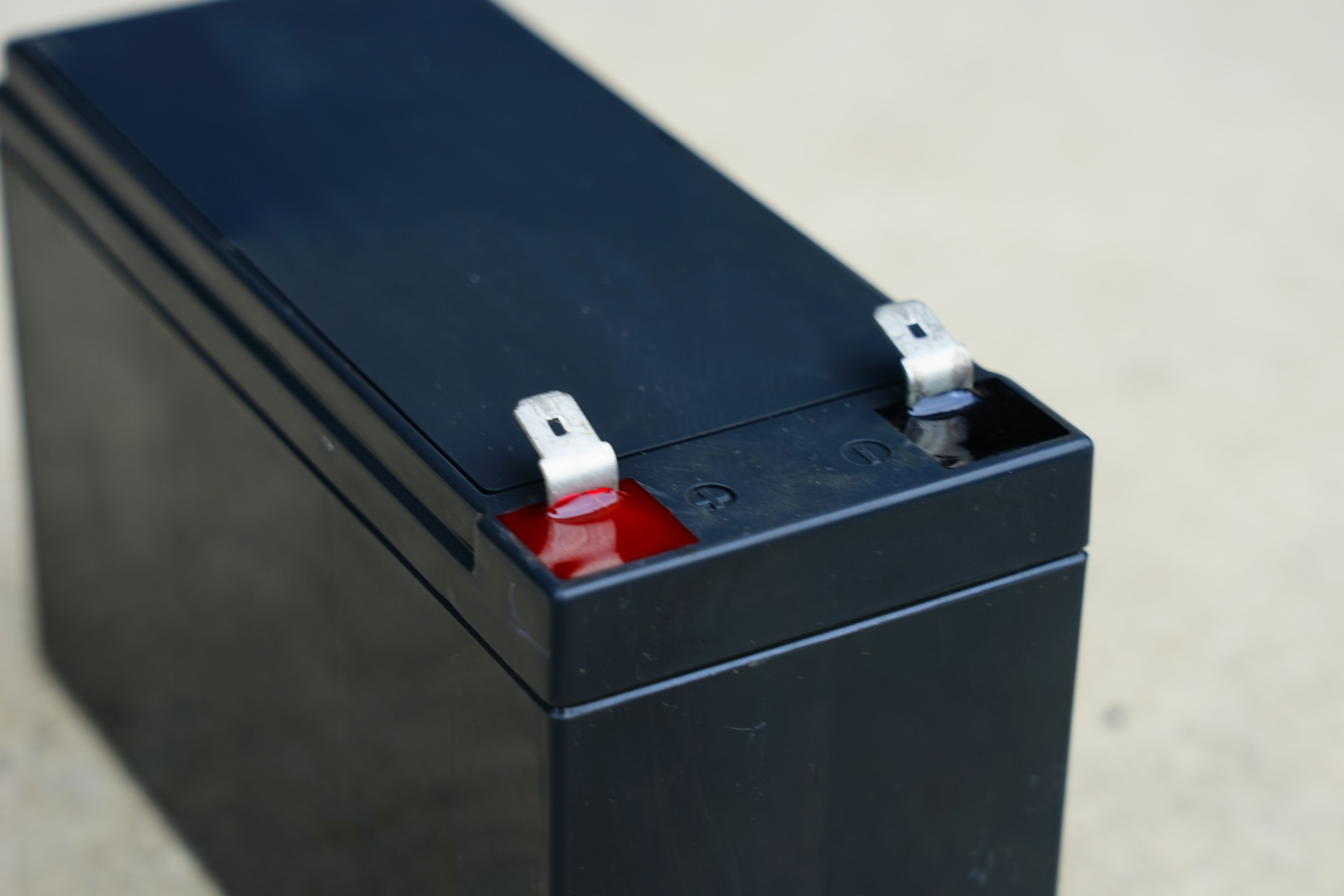 vacuum battery