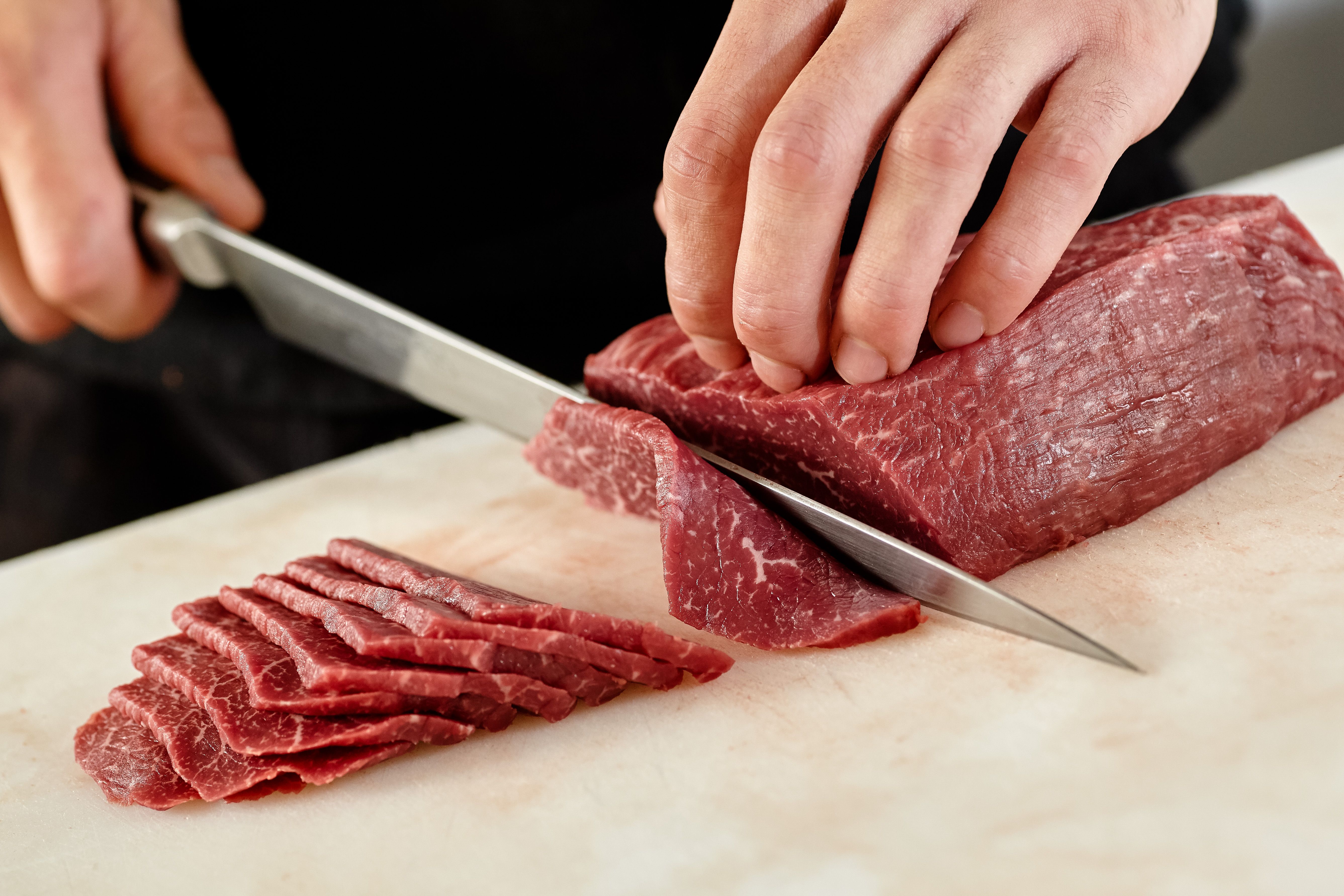 slicing beef