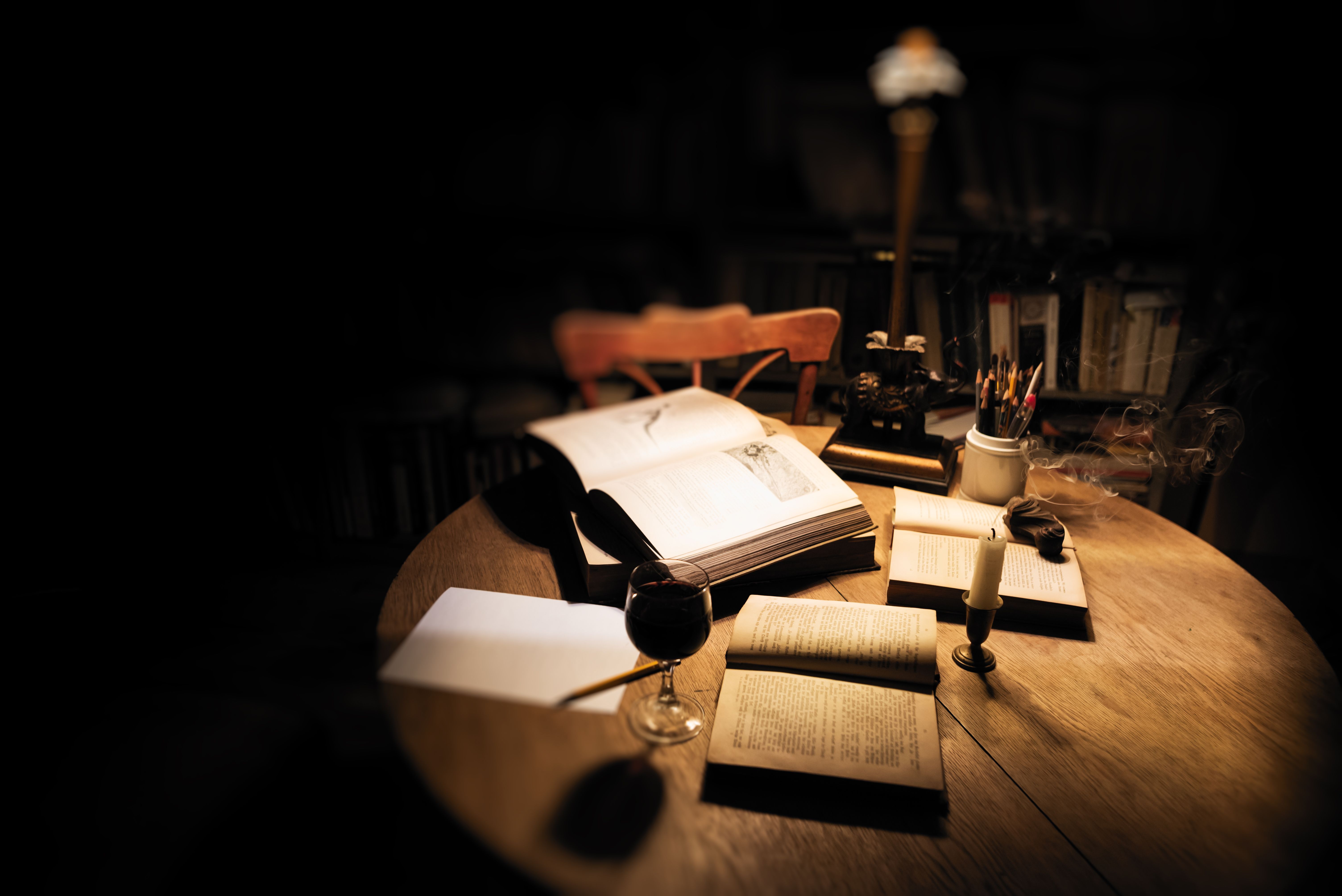 literary agent desk