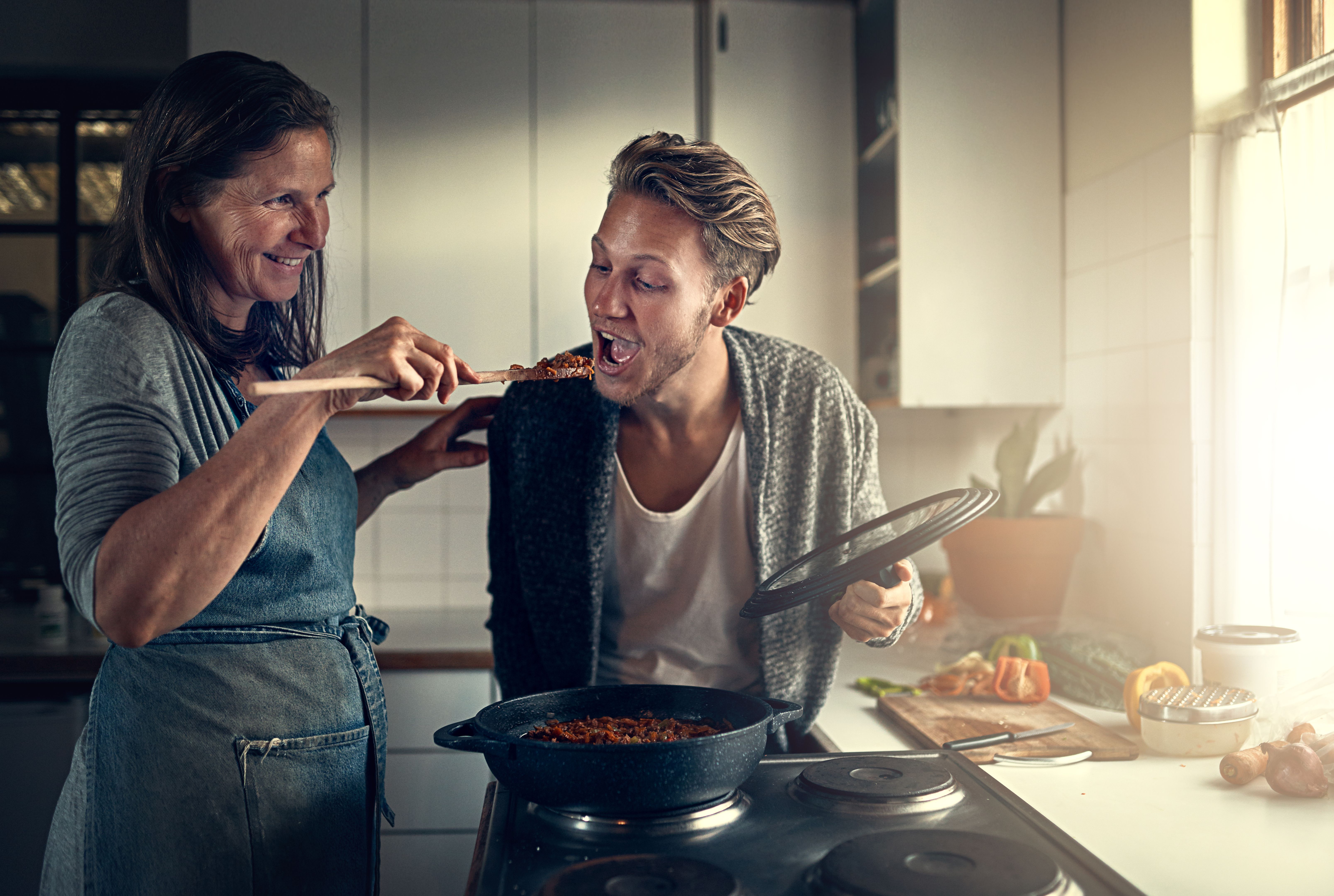 people cooking together