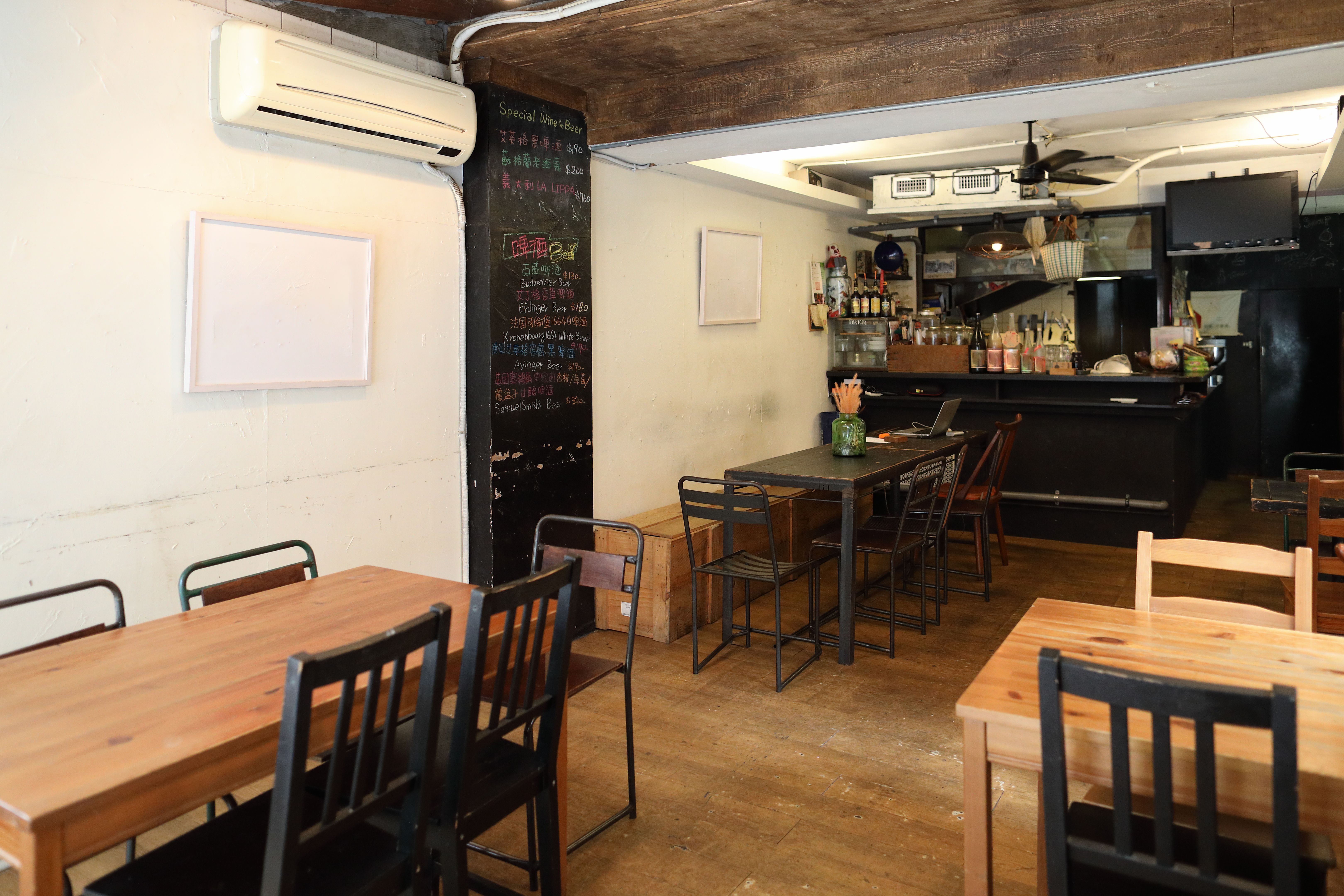 local pizzeria interior