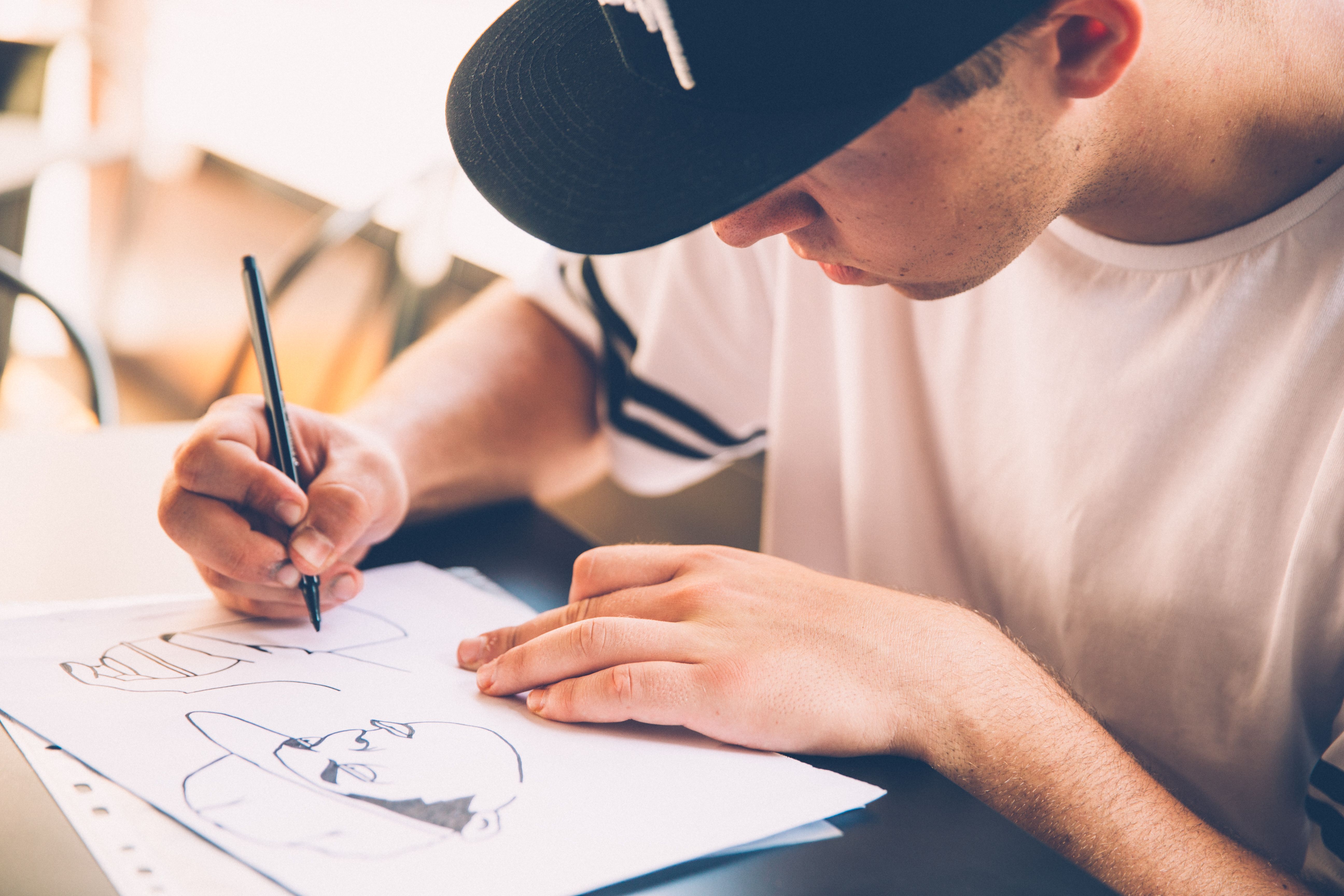 artist sketching design