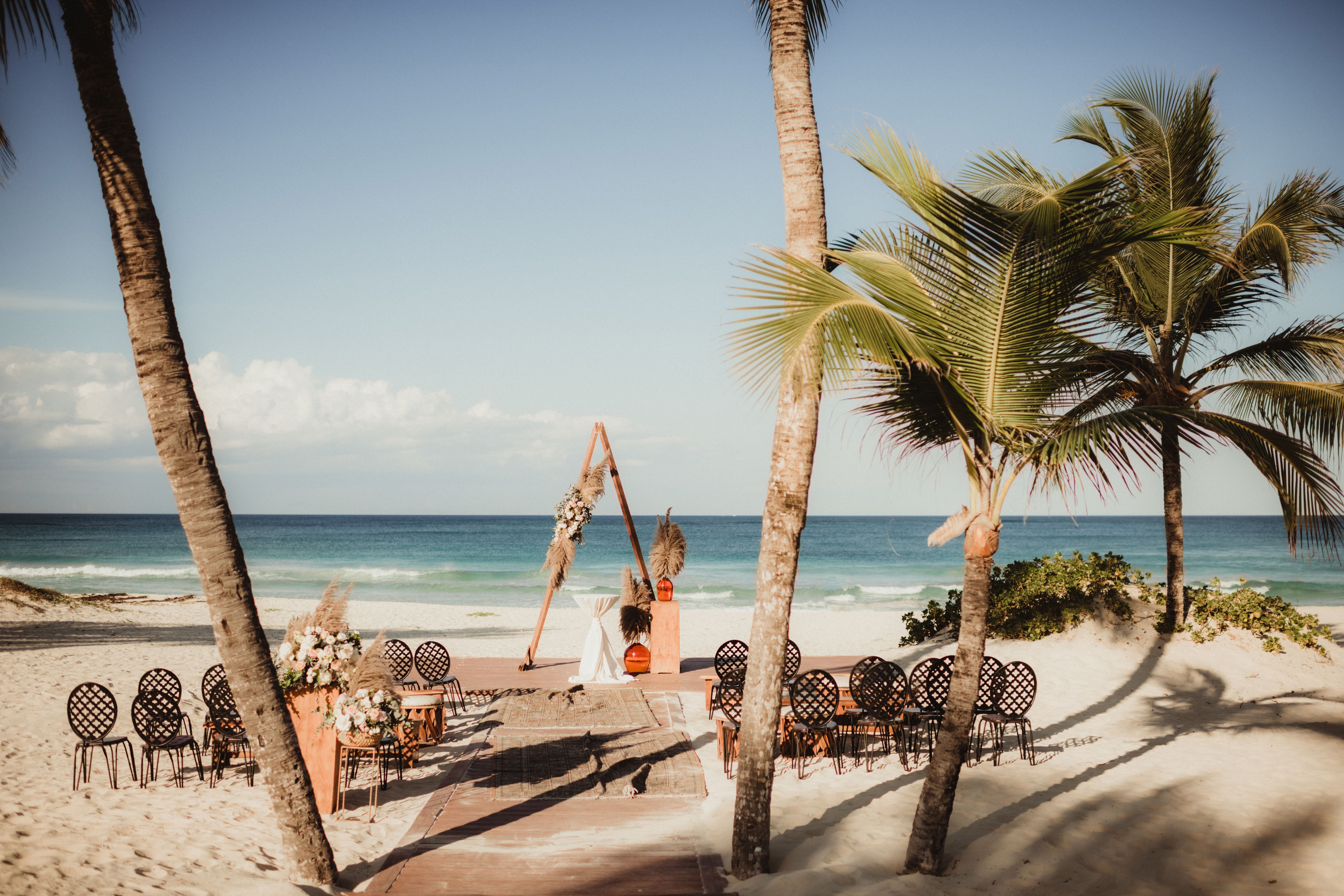 destination wedding