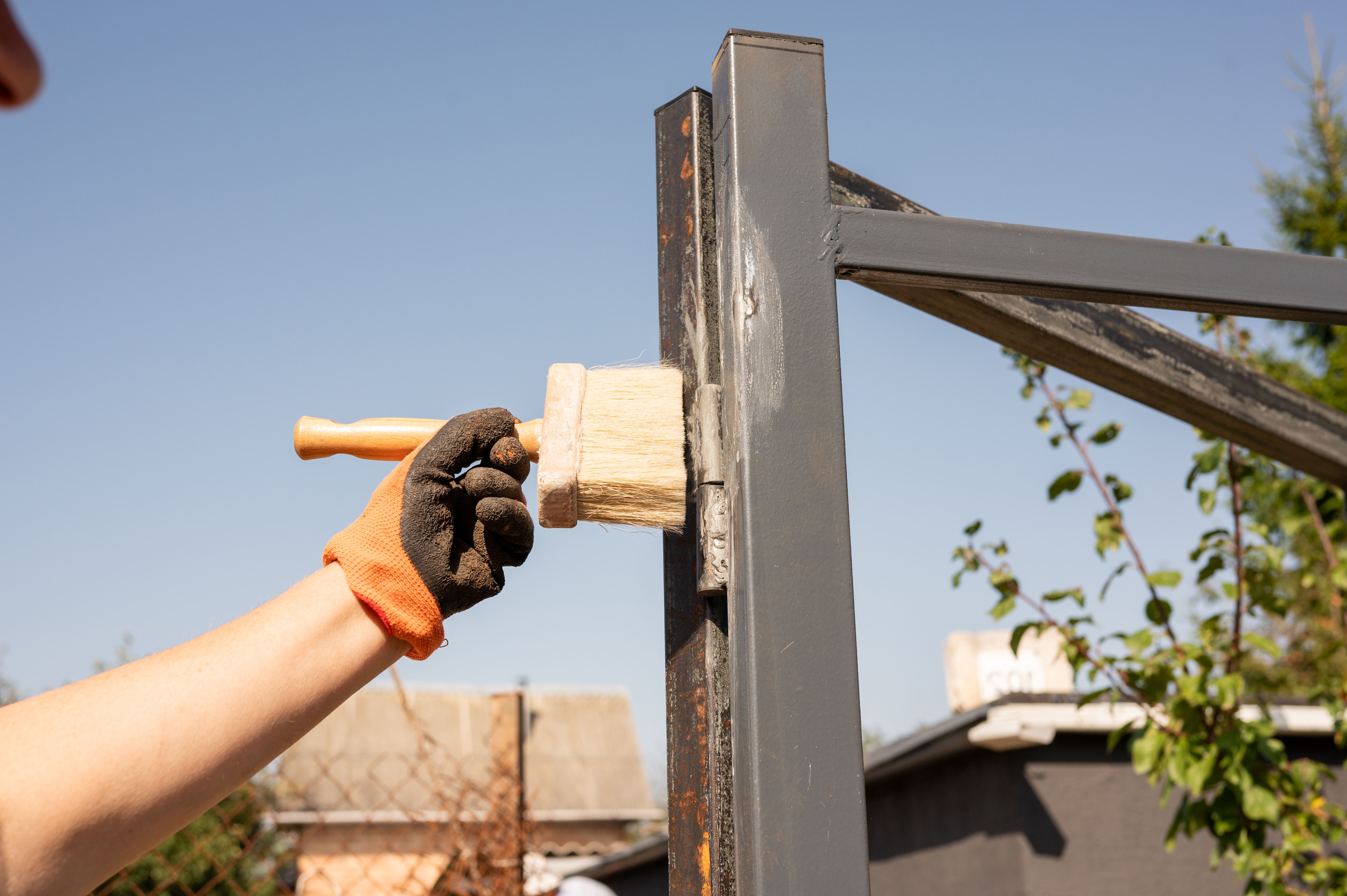metal fence maintenance